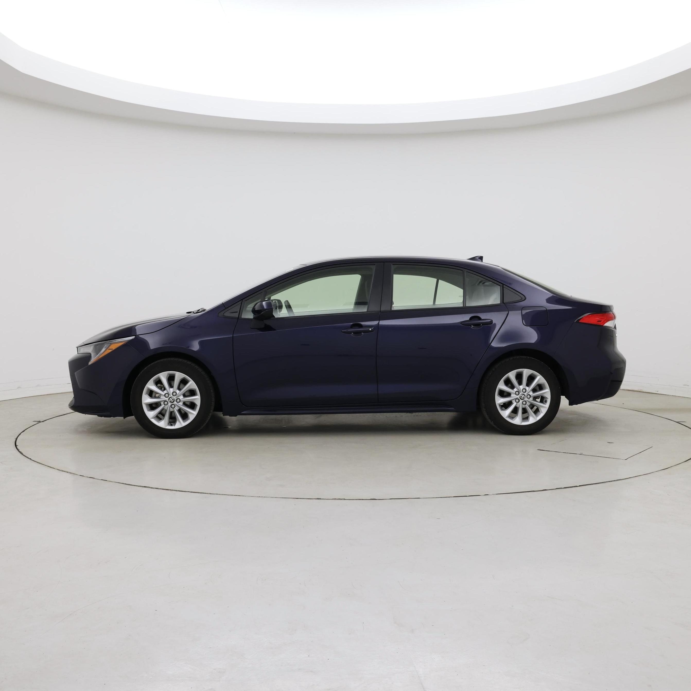 Thumbnail: 2022 Toyota Corolla - 3