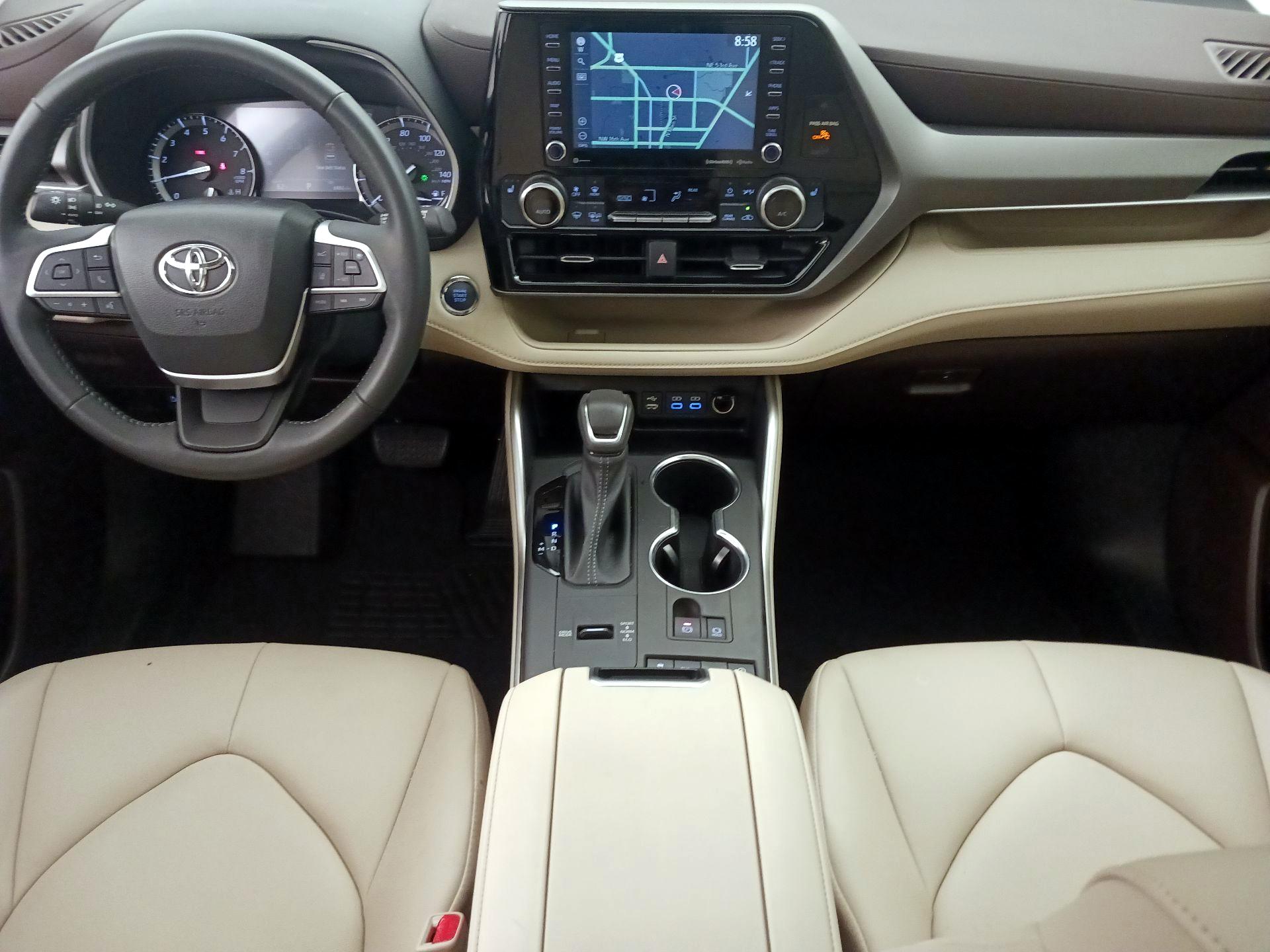 Thumbnail: 2022 Toyota Highlander - 9