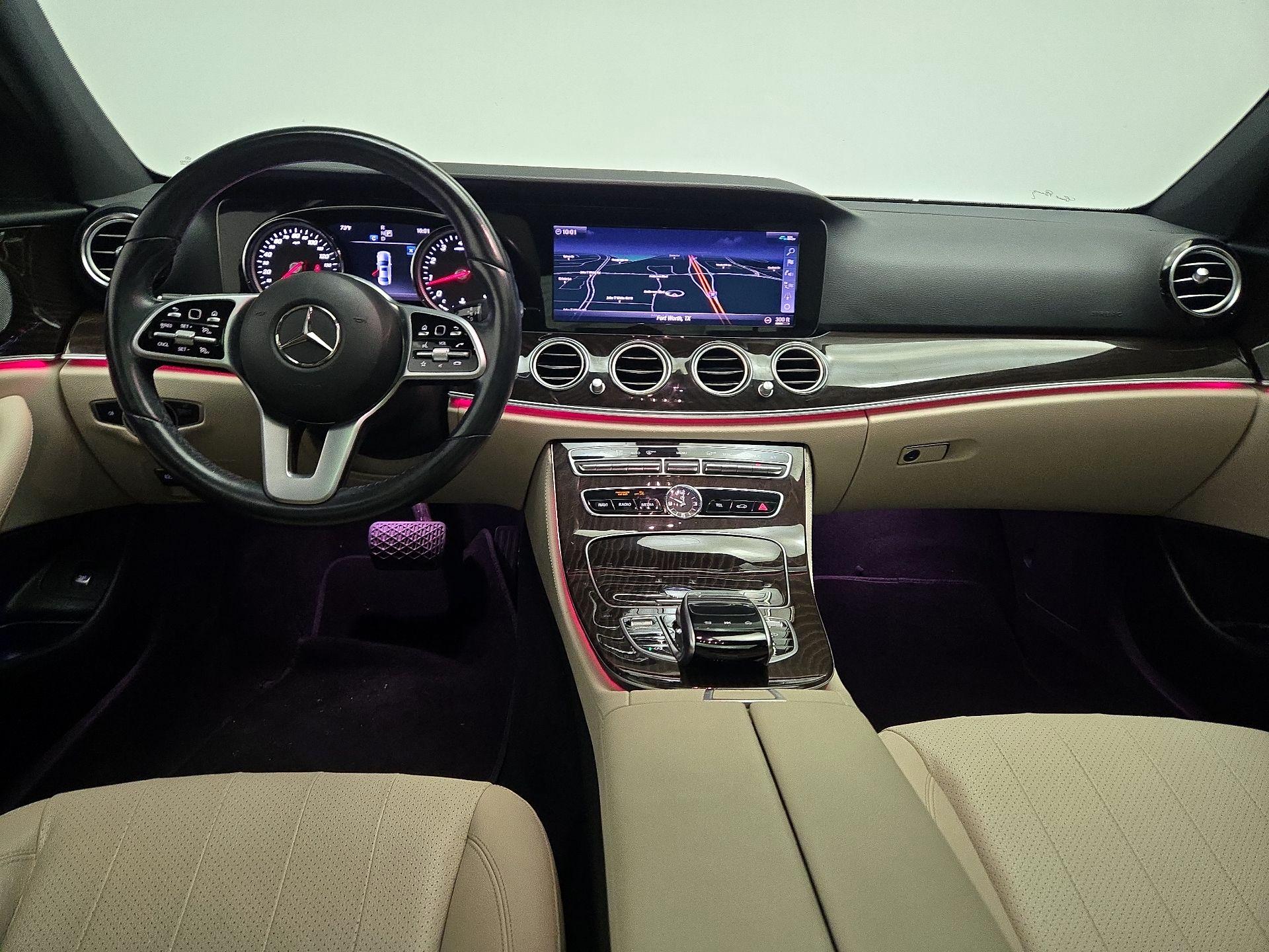 Thumbnail: 2019 Mercedes-Benz E-Class - 9