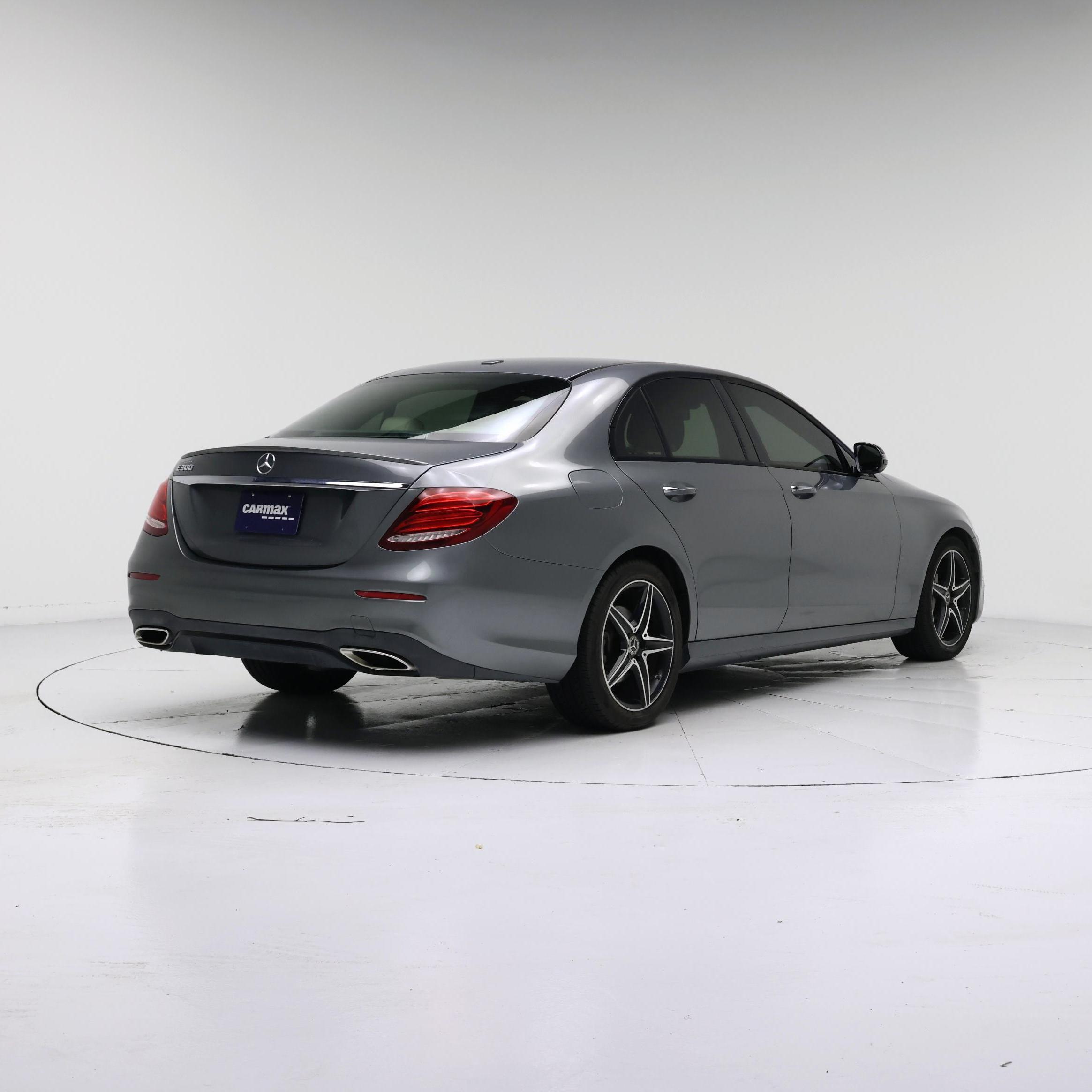 Thumbnail: 2019 Mercedes-Benz E-Class - 8