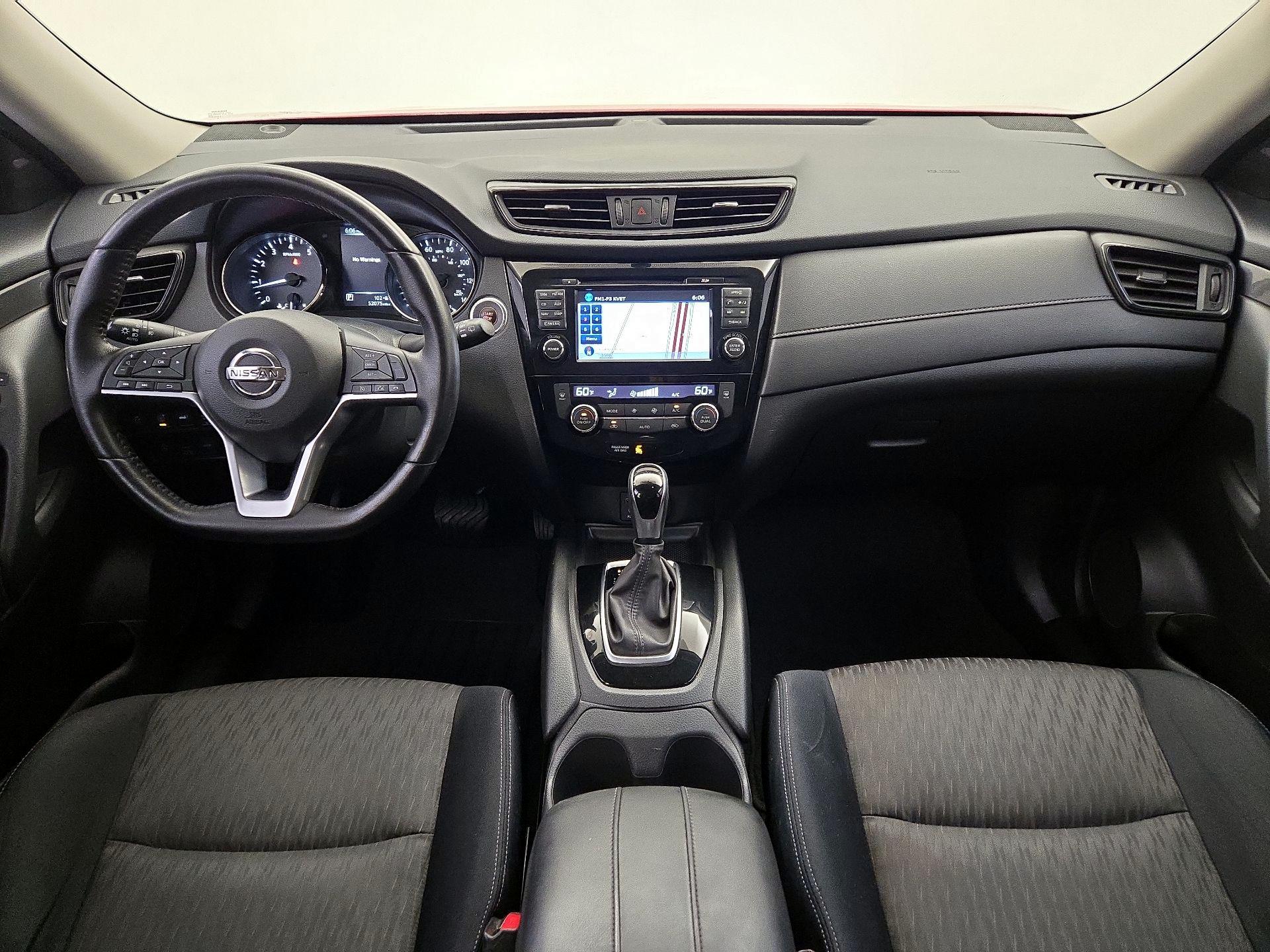 Thumbnail: 2017 Nissan Rogue - 9