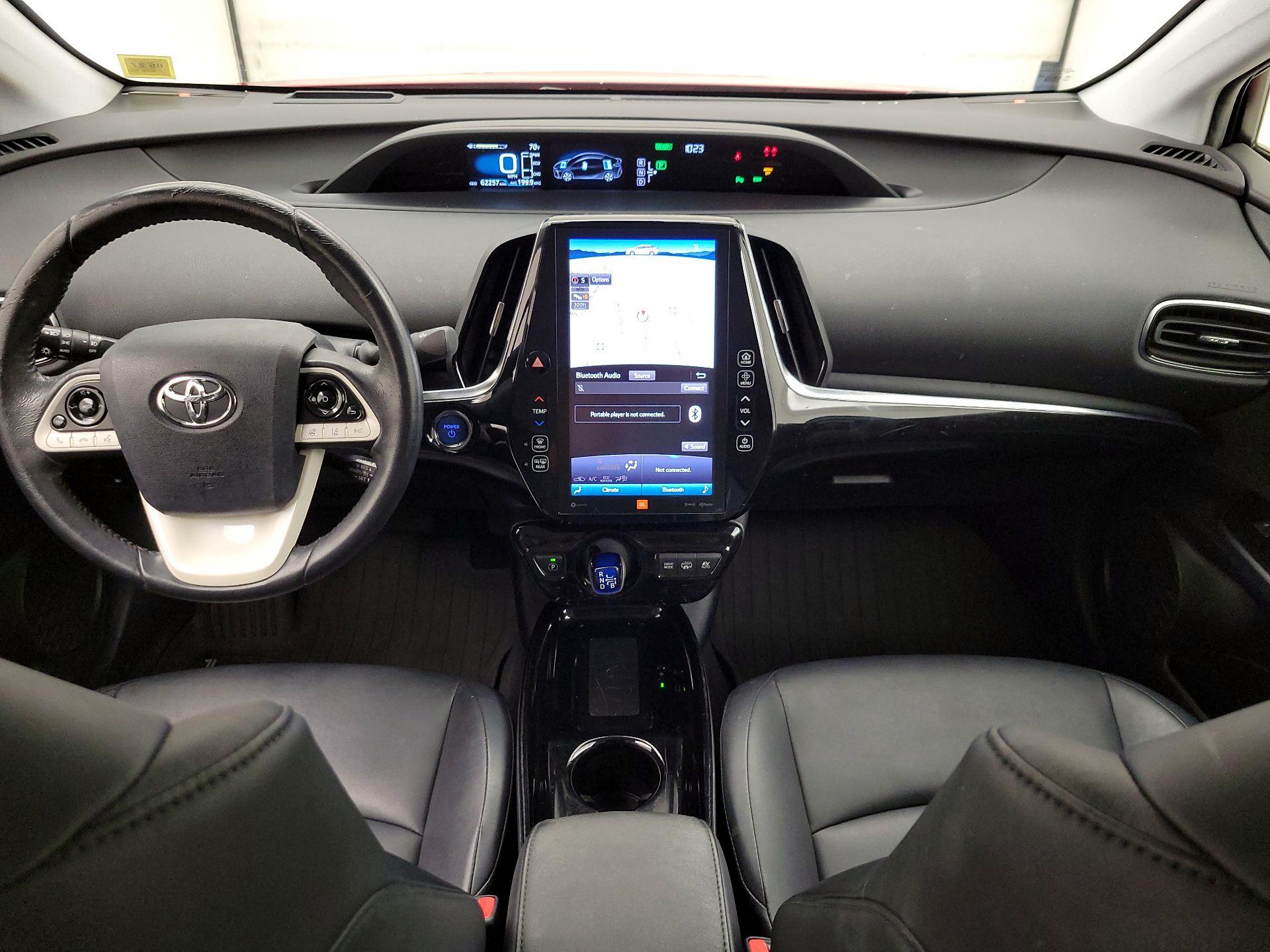 Thumbnail: 2017 Toyota Prius Prime - 9