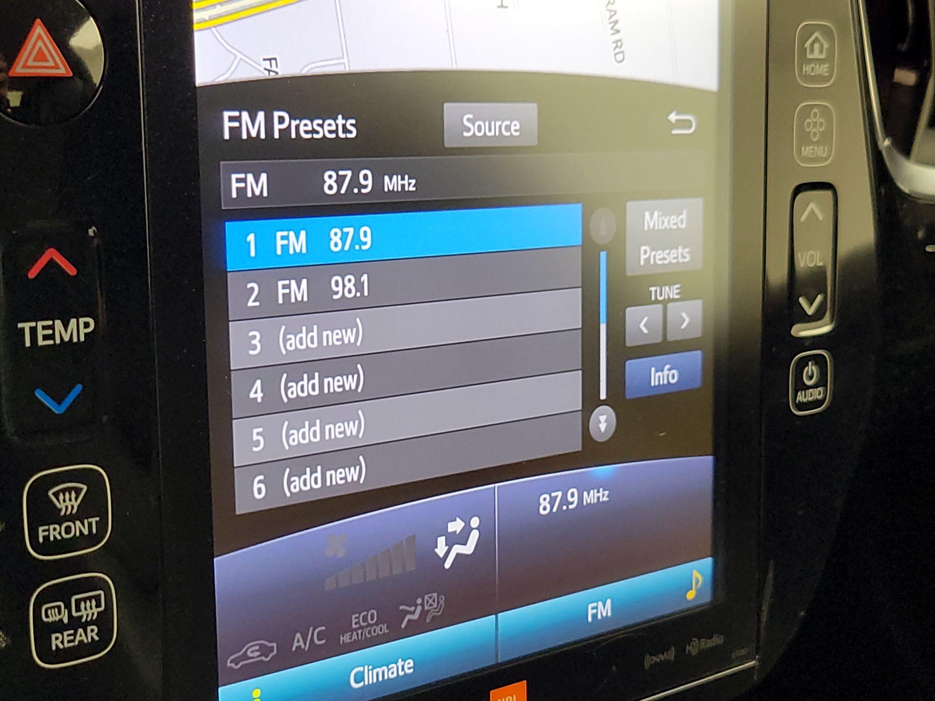 Thumbnail: 2017 Toyota Prius Prime - 16