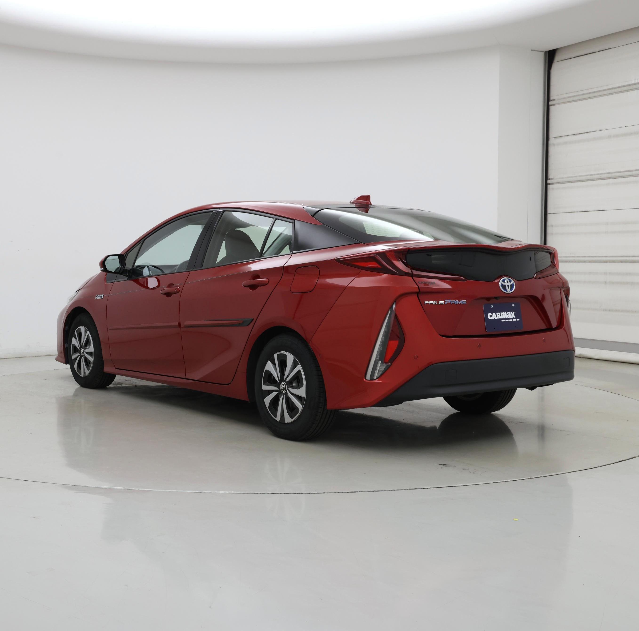 Thumbnail: 2017 Toyota Prius Prime - 2
