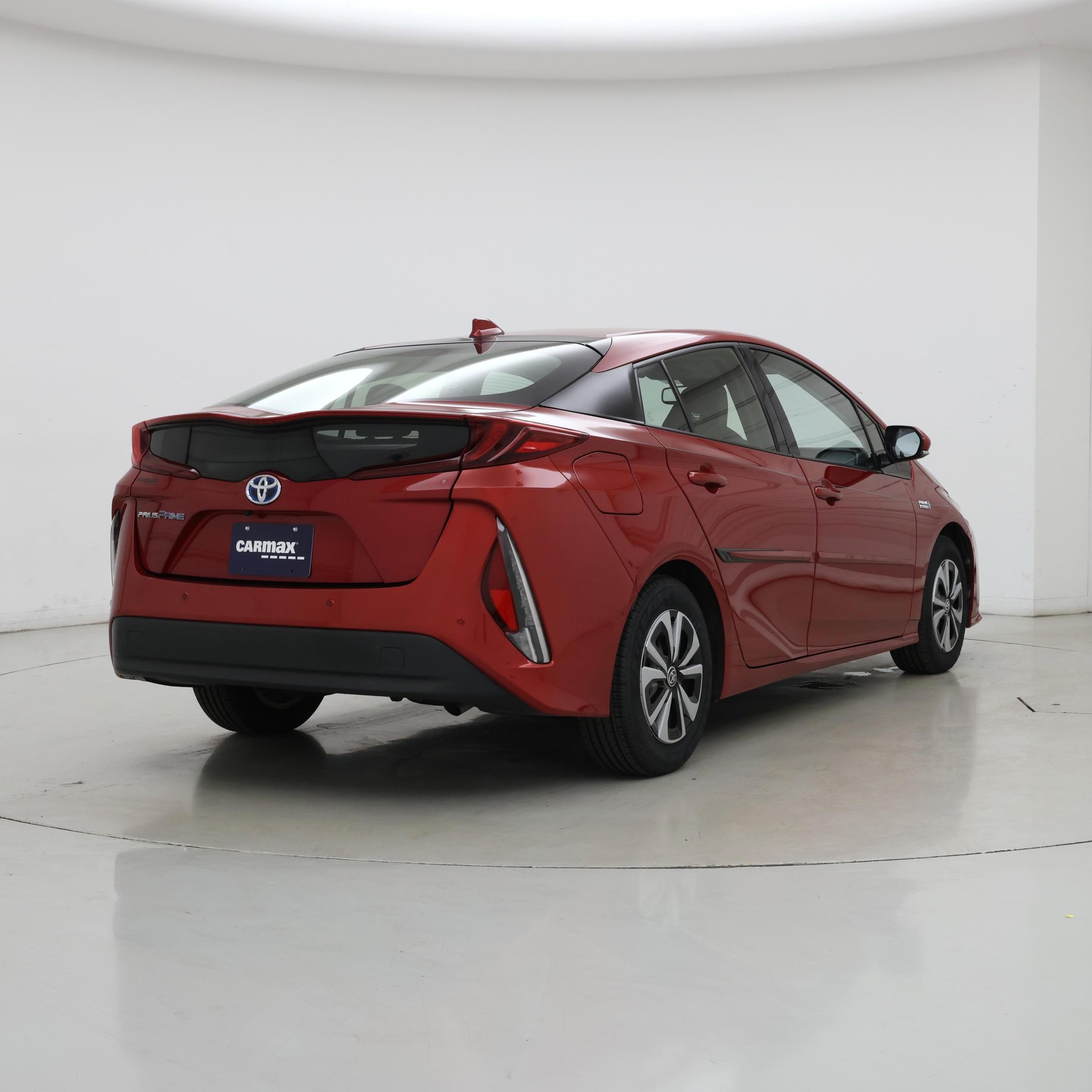 Thumbnail: 2017 Toyota Prius Prime - 8