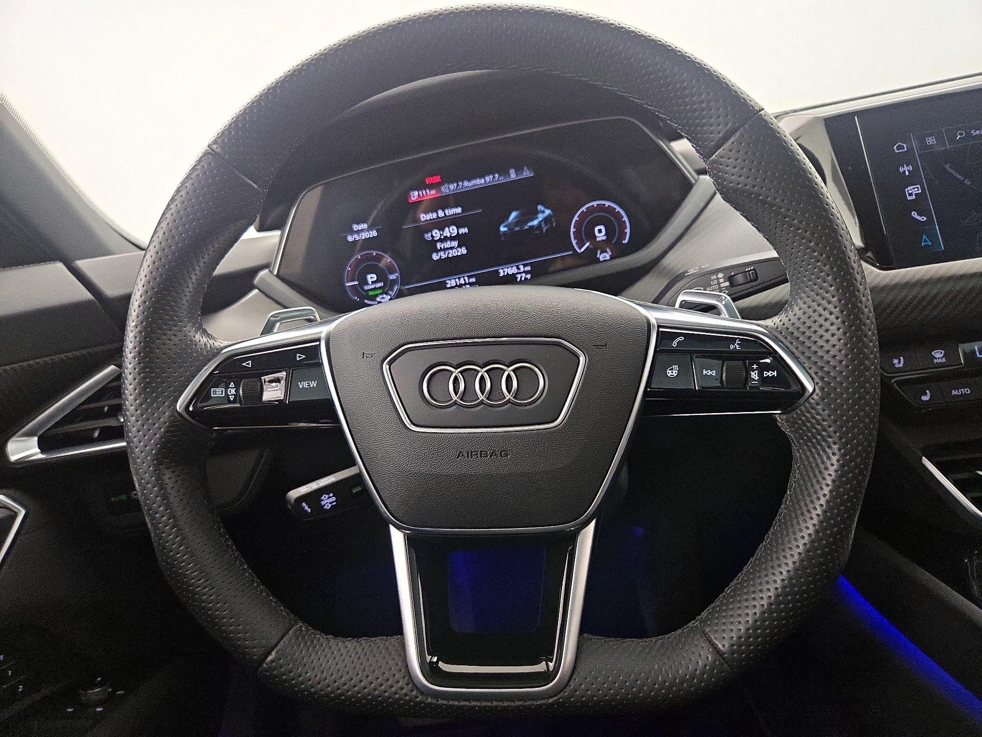 Thumbnail: 2022 Audi e-tron GT - 10