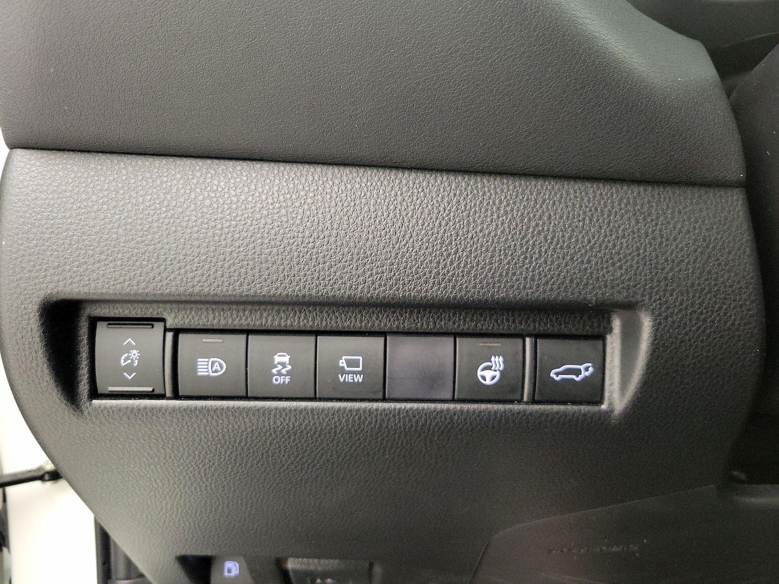 2021 Toyota Venza Limited - Photo 14