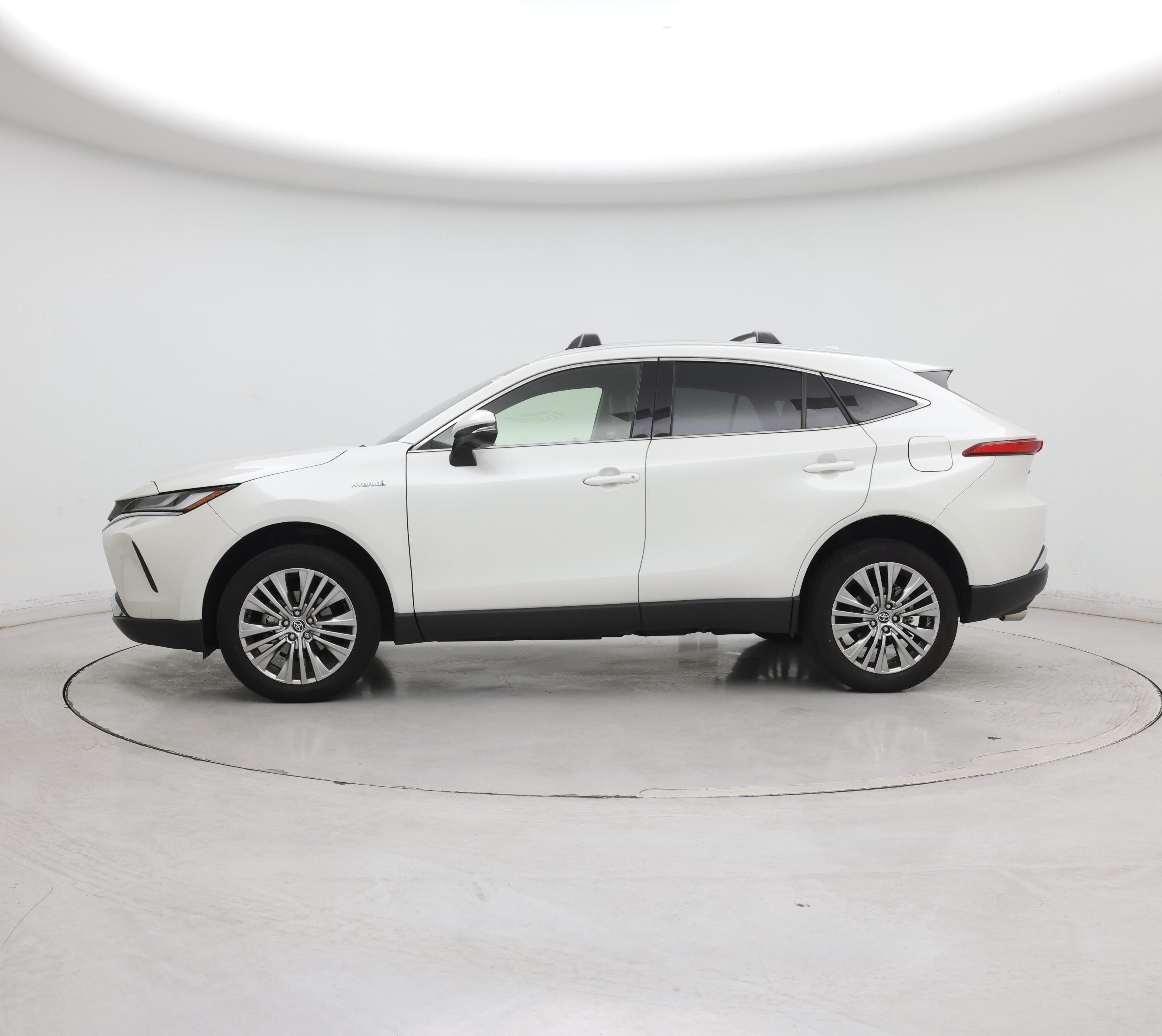 Thumbnail: 2021 Toyota Venza - 3