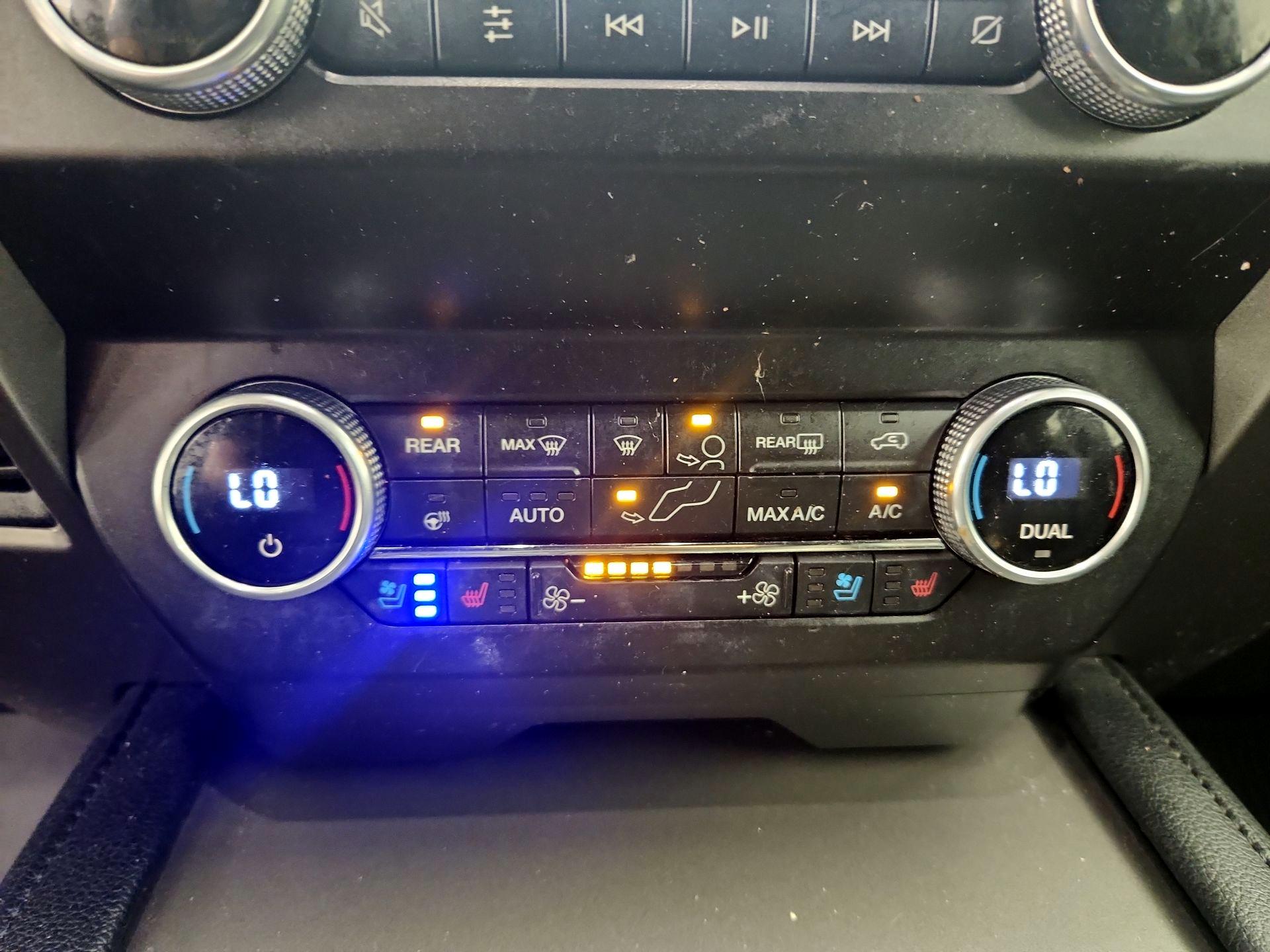 Thumbnail: 2021 Ford Expedition - 17