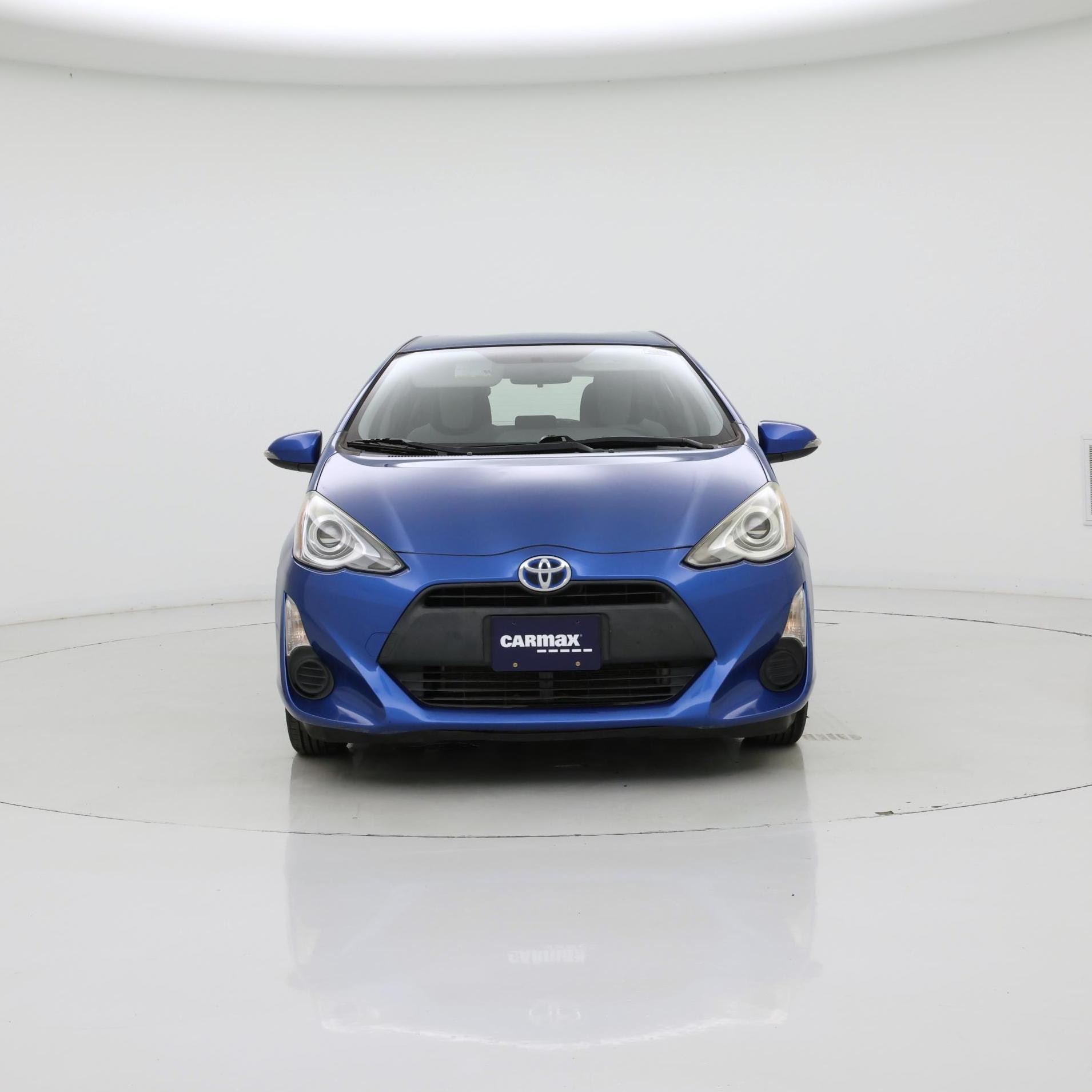 Thumbnail: 2015 Toyota Prius c - 5