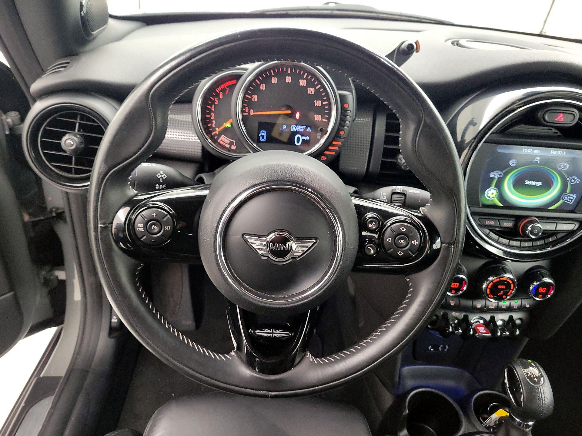 Thumbnail: 2016 MINI Cooper - 10
