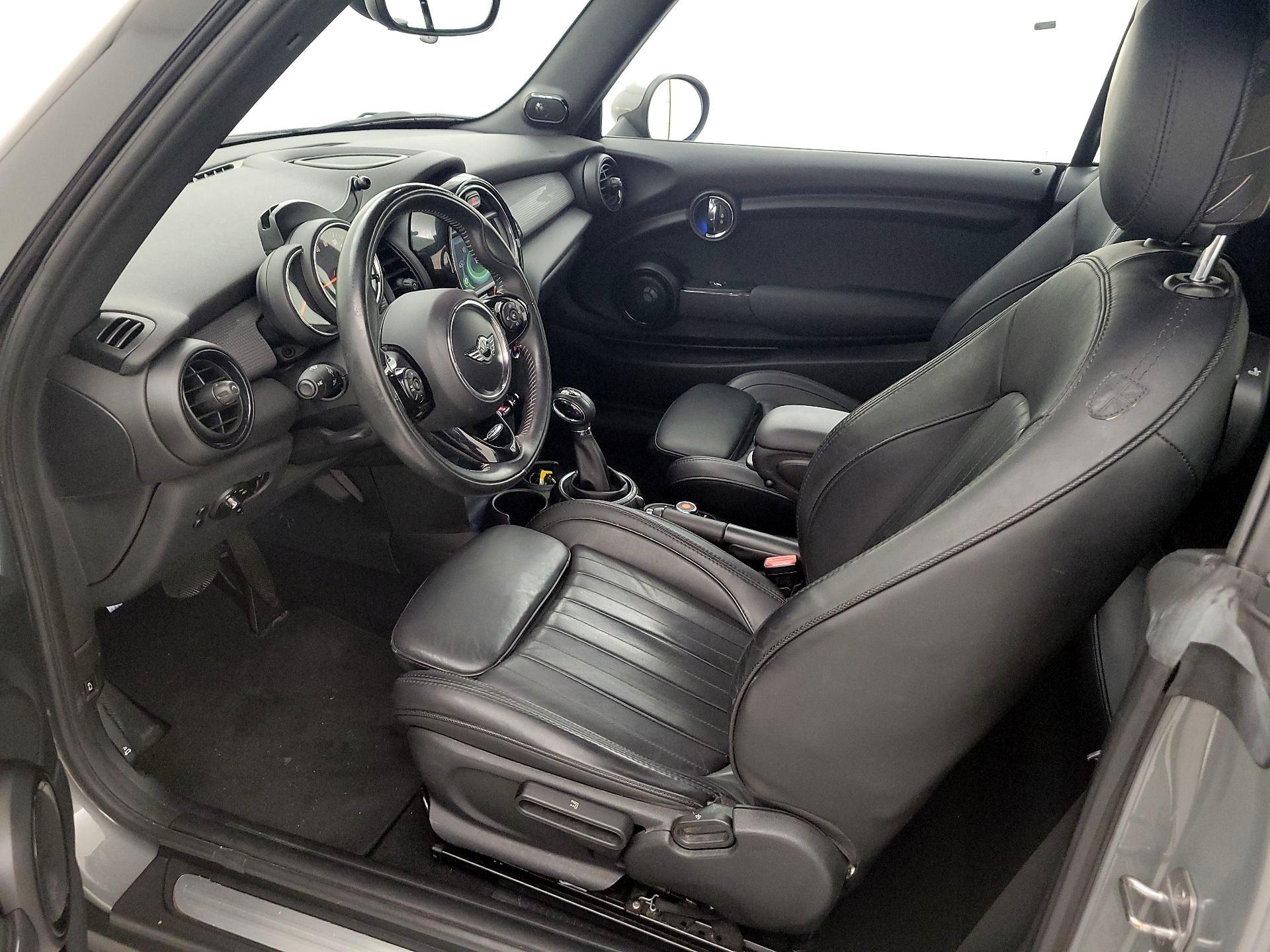 Thumbnail: 2016 MINI Cooper - 11