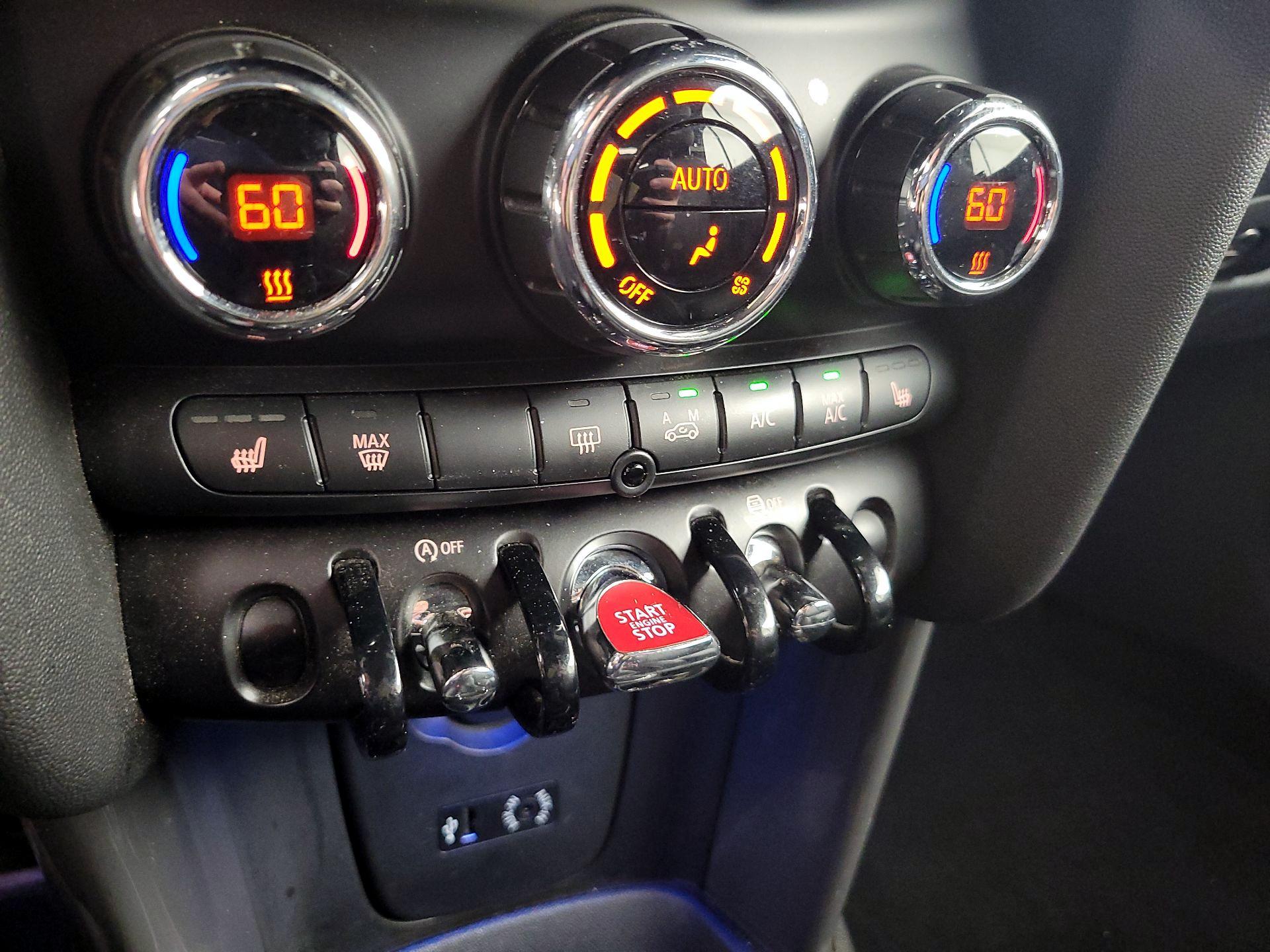 Thumbnail: 2016 MINI Cooper - 15