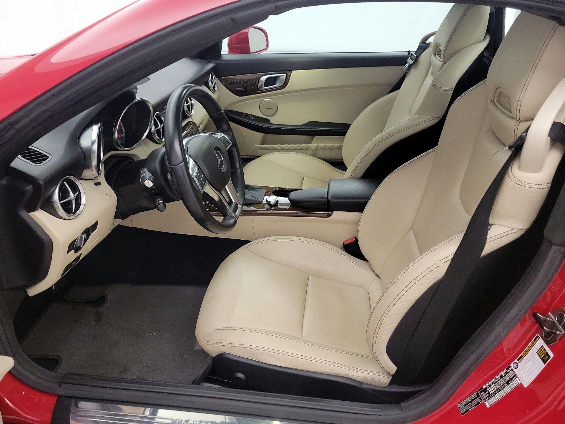 Thumbnail: 2015 Mercedes-Benz SLK - 11