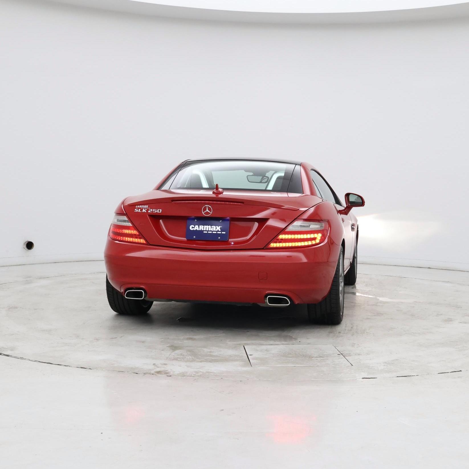 Thumbnail: 2015 Mercedes-Benz SLK - 8