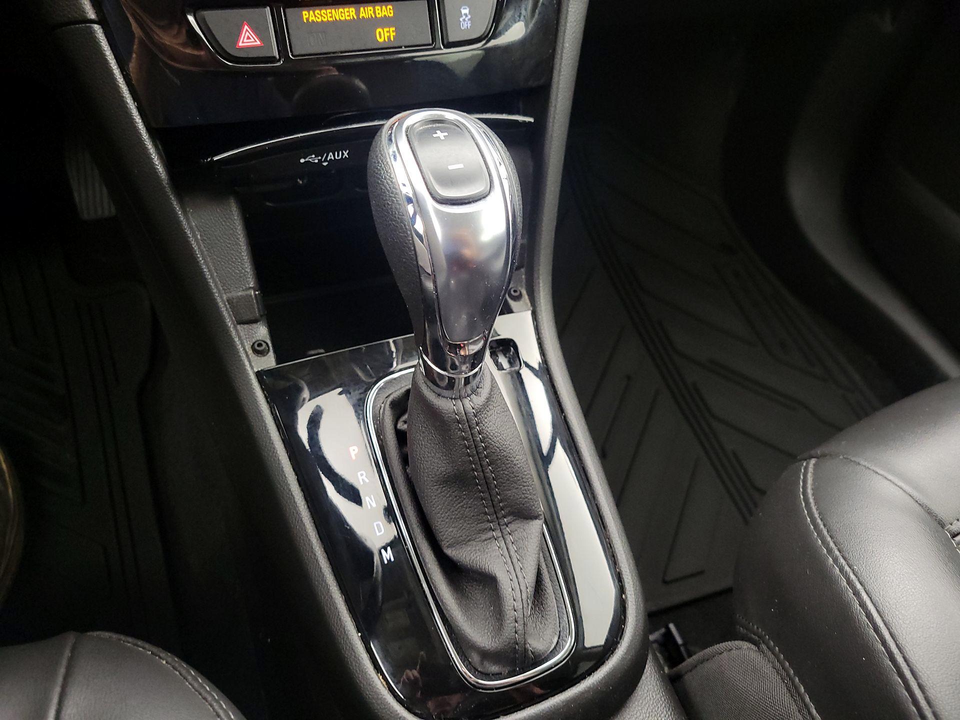 Thumbnail: 2019 Buick Encore - 17