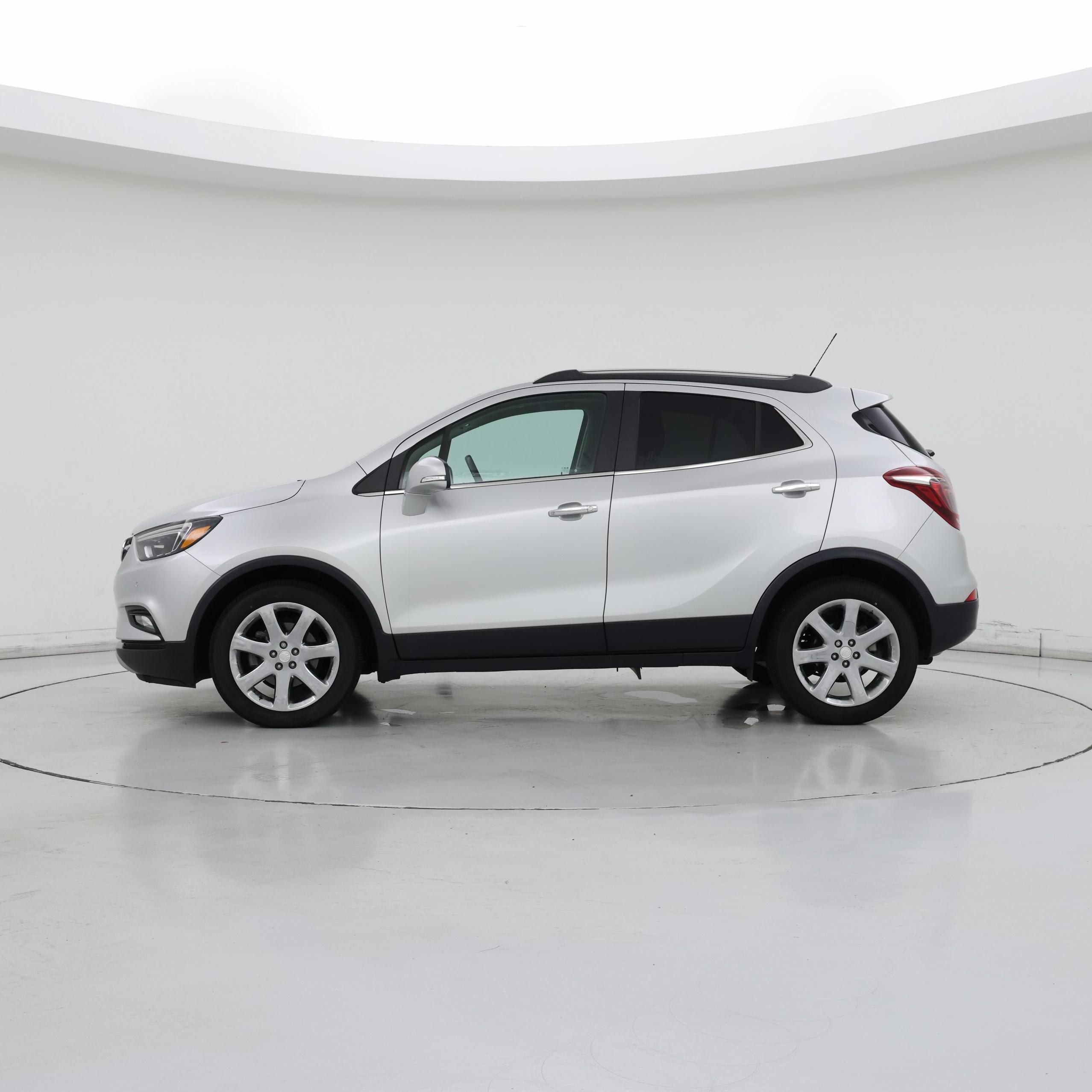 Thumbnail: 2019 Buick Encore - 3