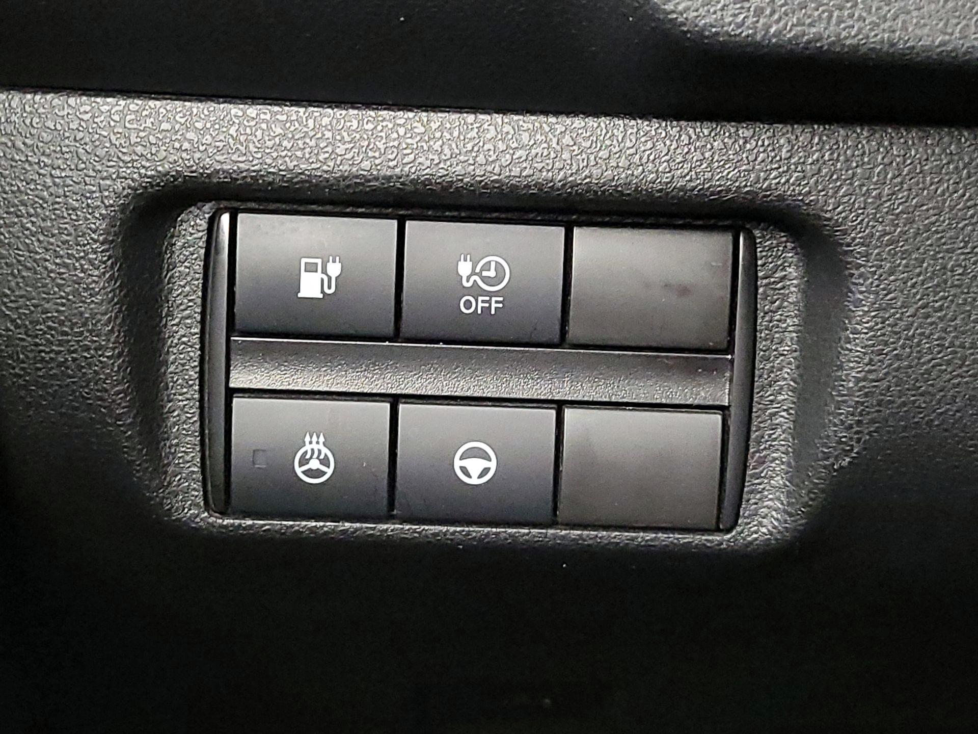 Thumbnail: 2021 Nissan Leaf - 13