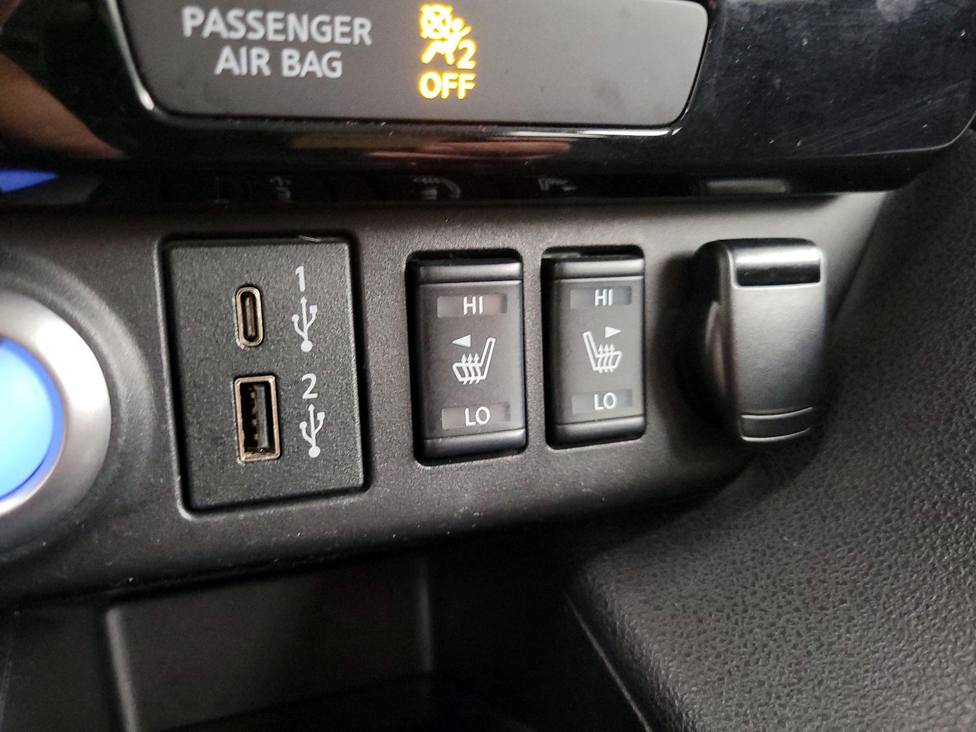 Thumbnail: 2021 Nissan Leaf - 19