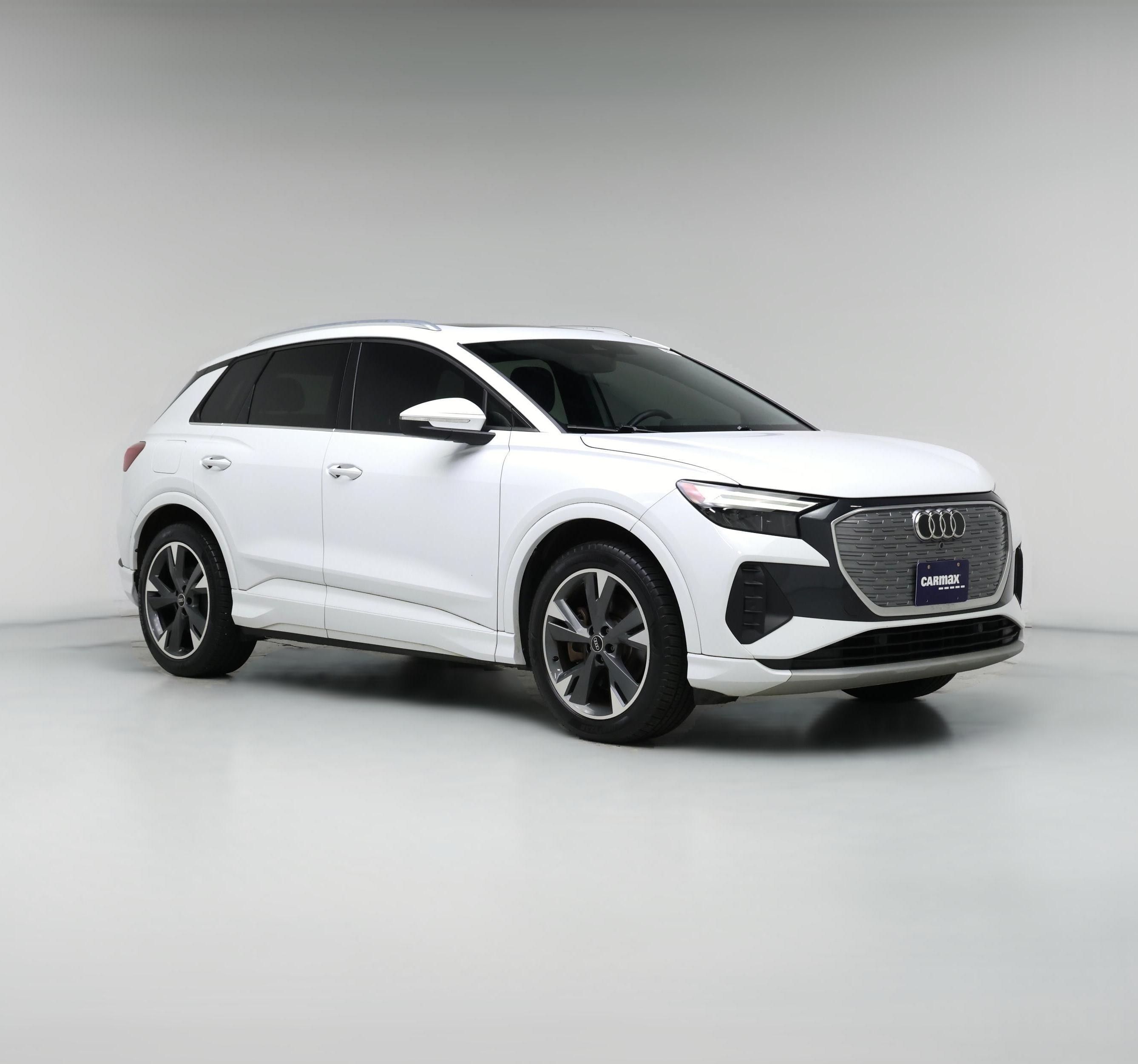 Thumbnail: 2022 Audi Q4 e-tron - 1