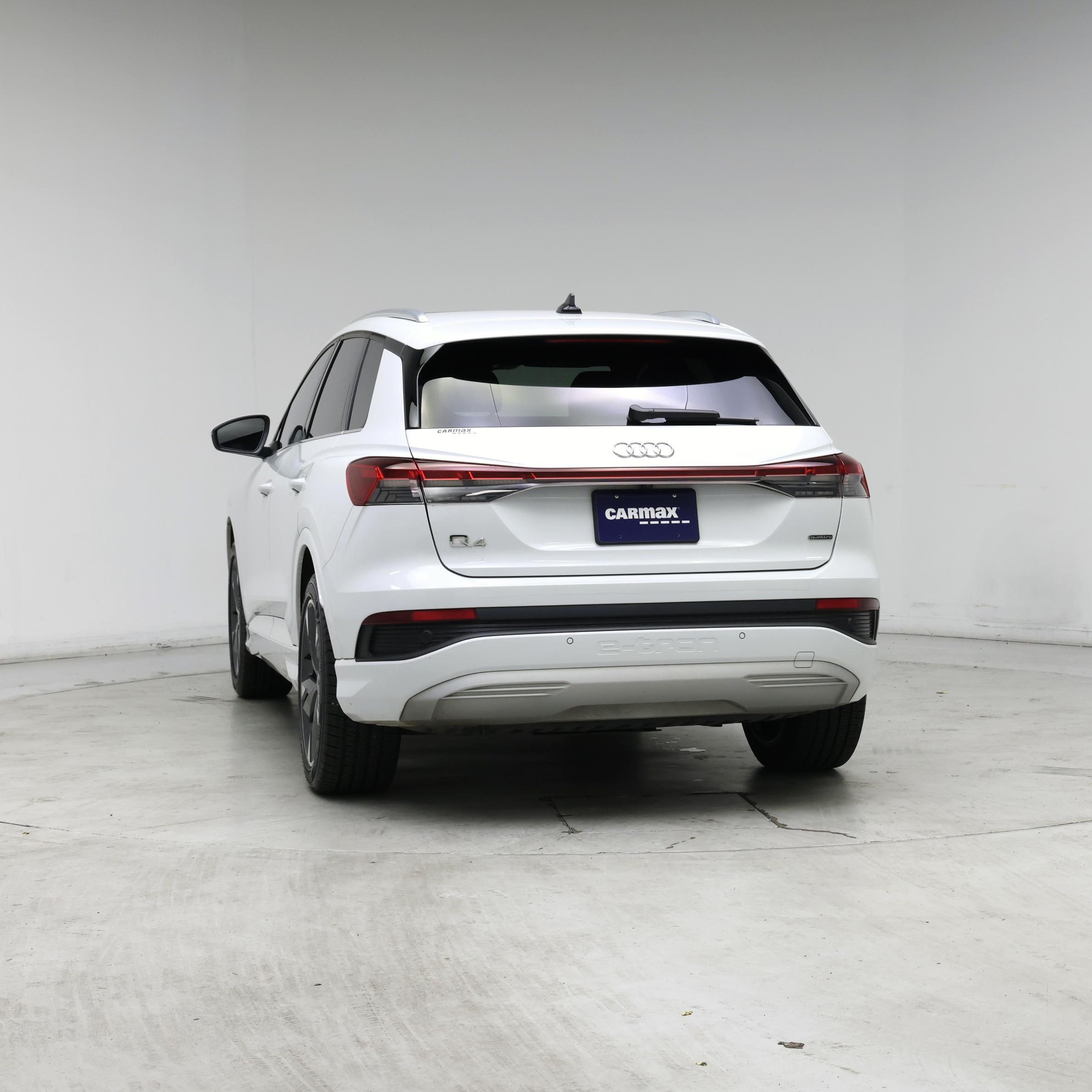 Thumbnail: 2022 Audi Q4 e-tron - 6