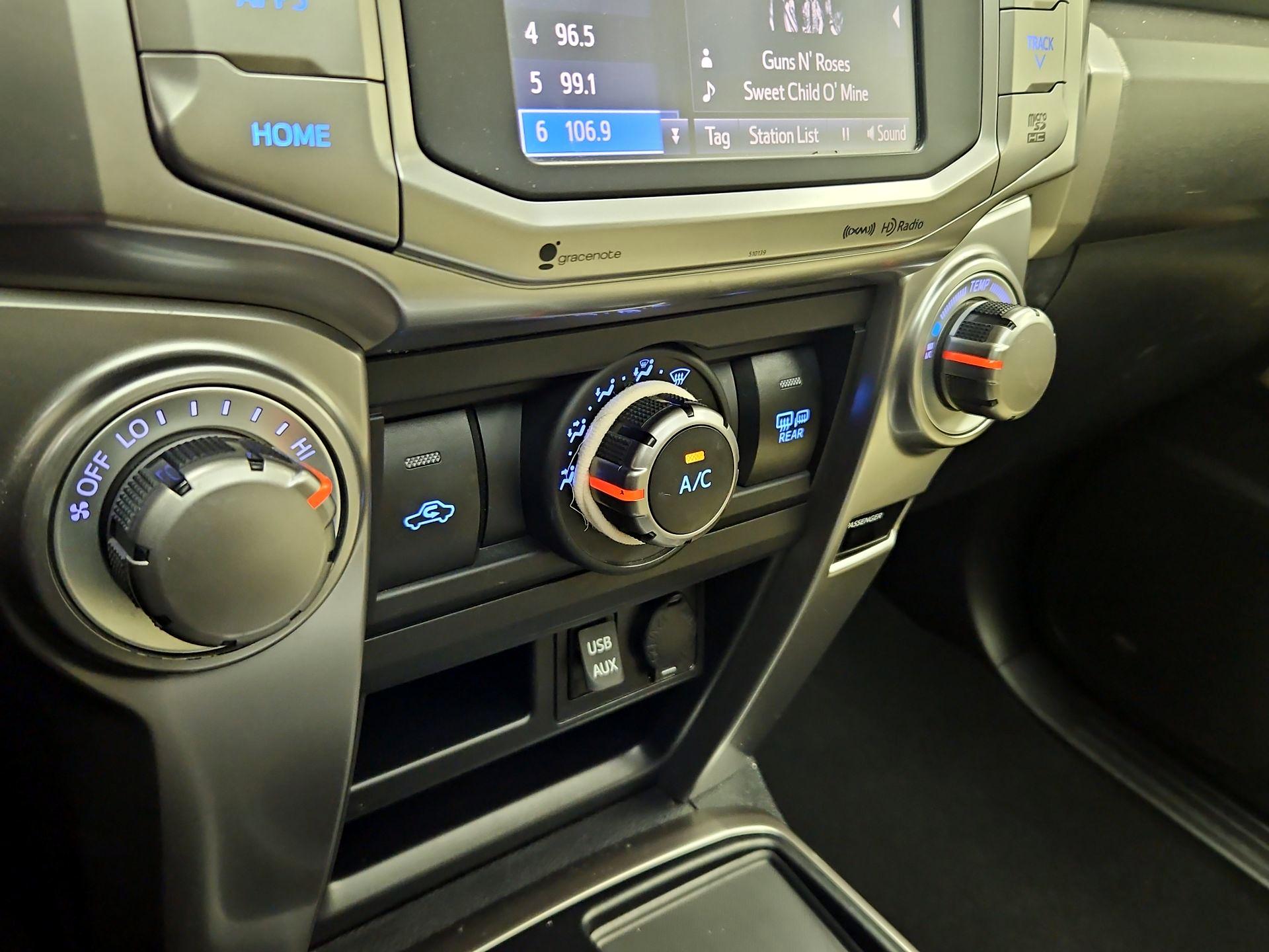 Thumbnail: 2016 Toyota 4Runner - 16