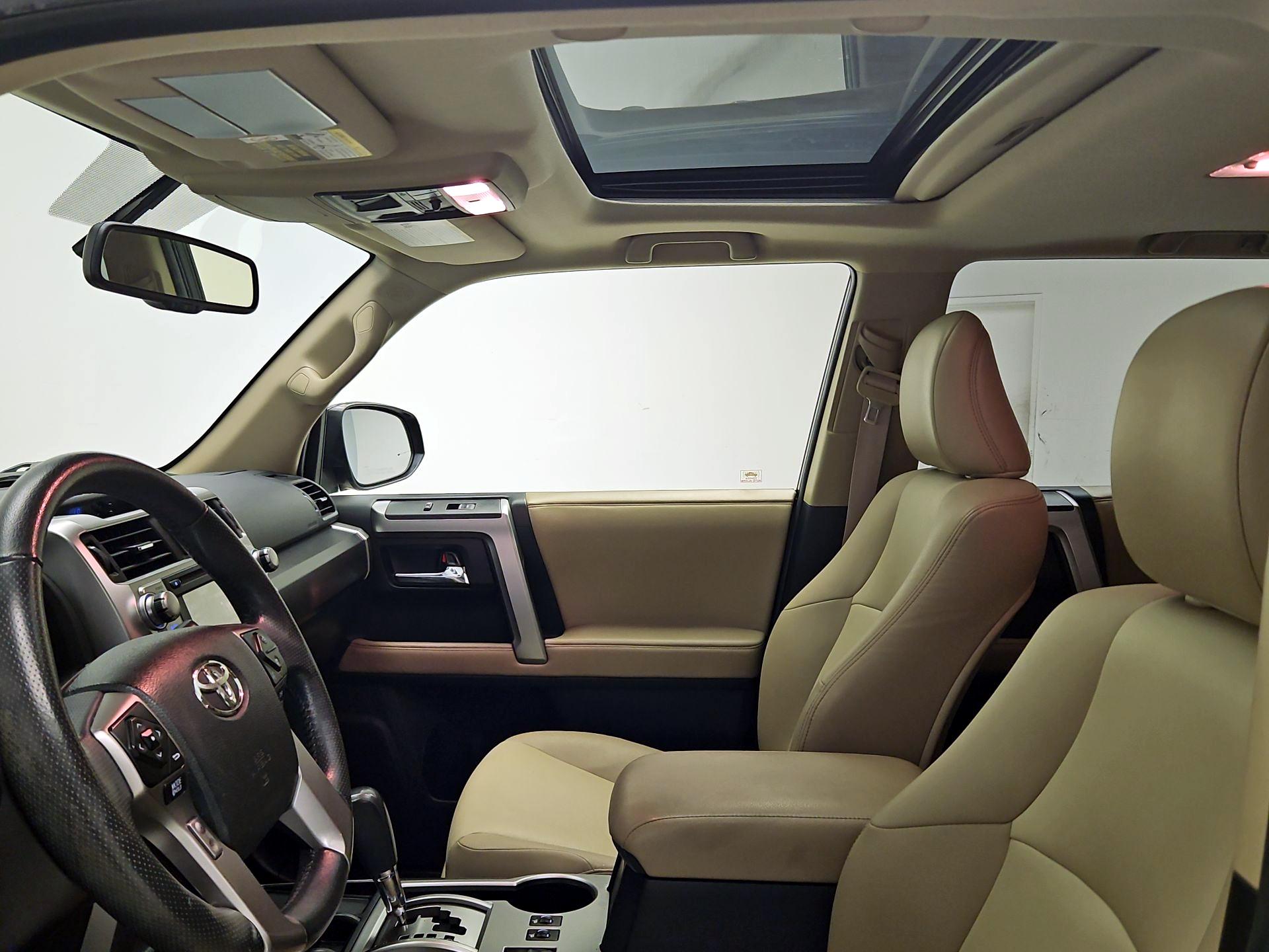 Thumbnail: 2016 Toyota 4Runner - 19