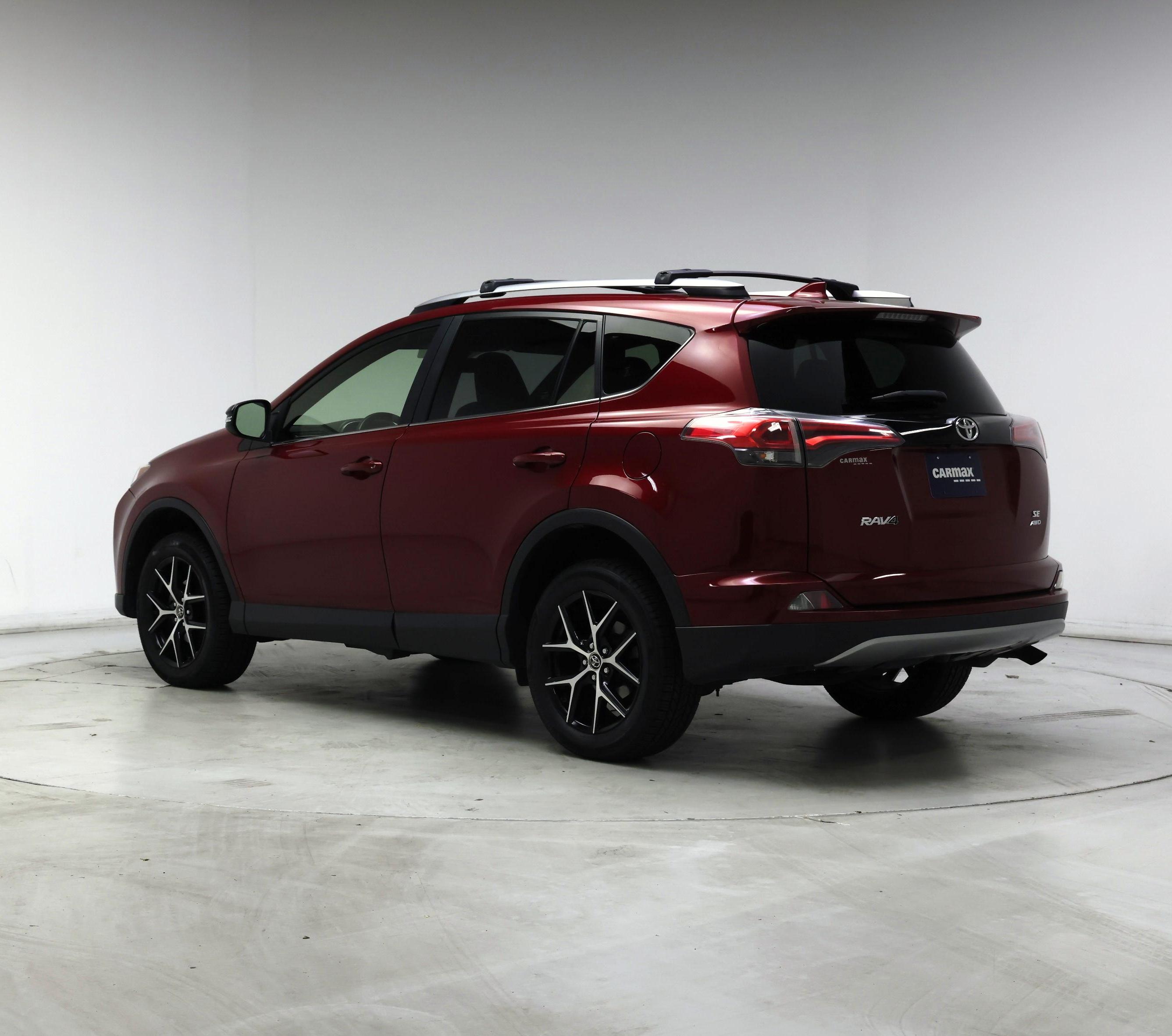 Thumbnail: 2018 Toyota RAV4 - 2