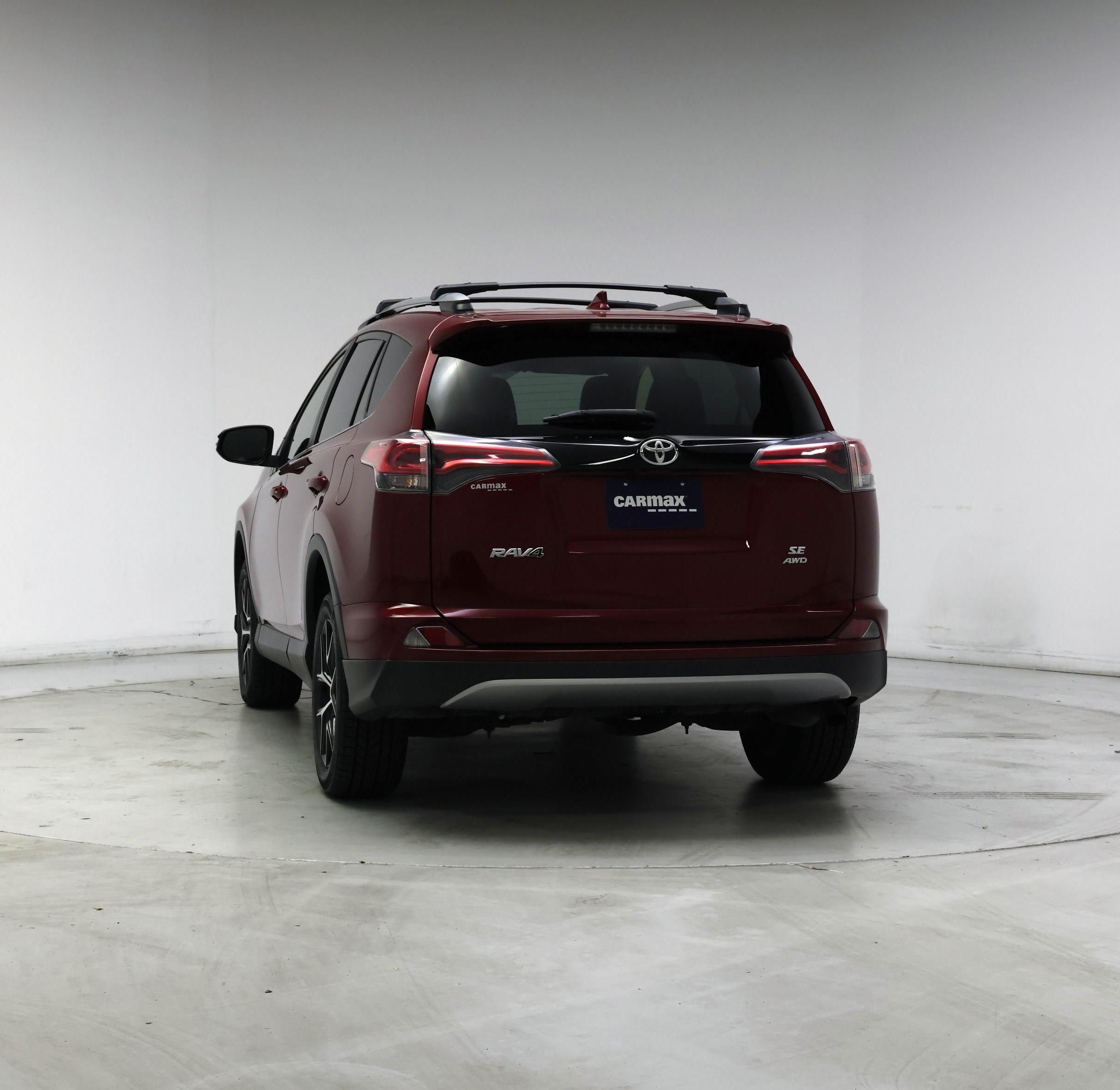 Thumbnail: 2018 Toyota RAV4 - 6