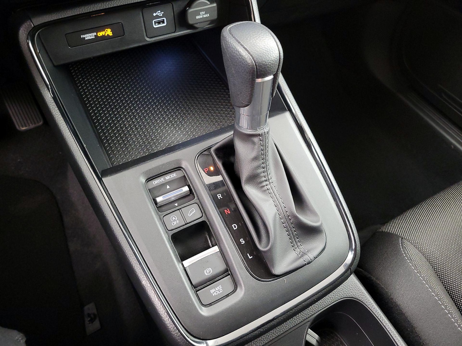 2024 Honda CR-V LX - Photo 18