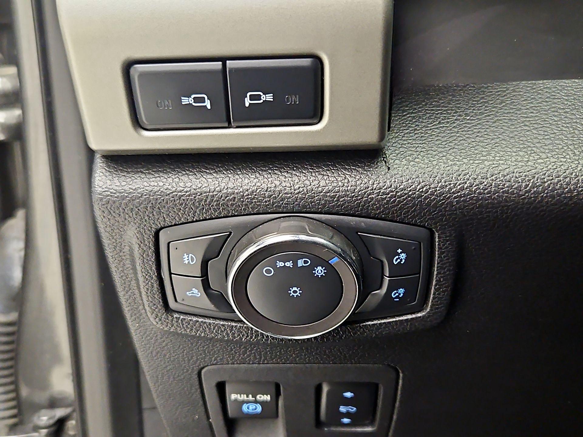 Thumbnail: 2019 Ford F-150 - 13