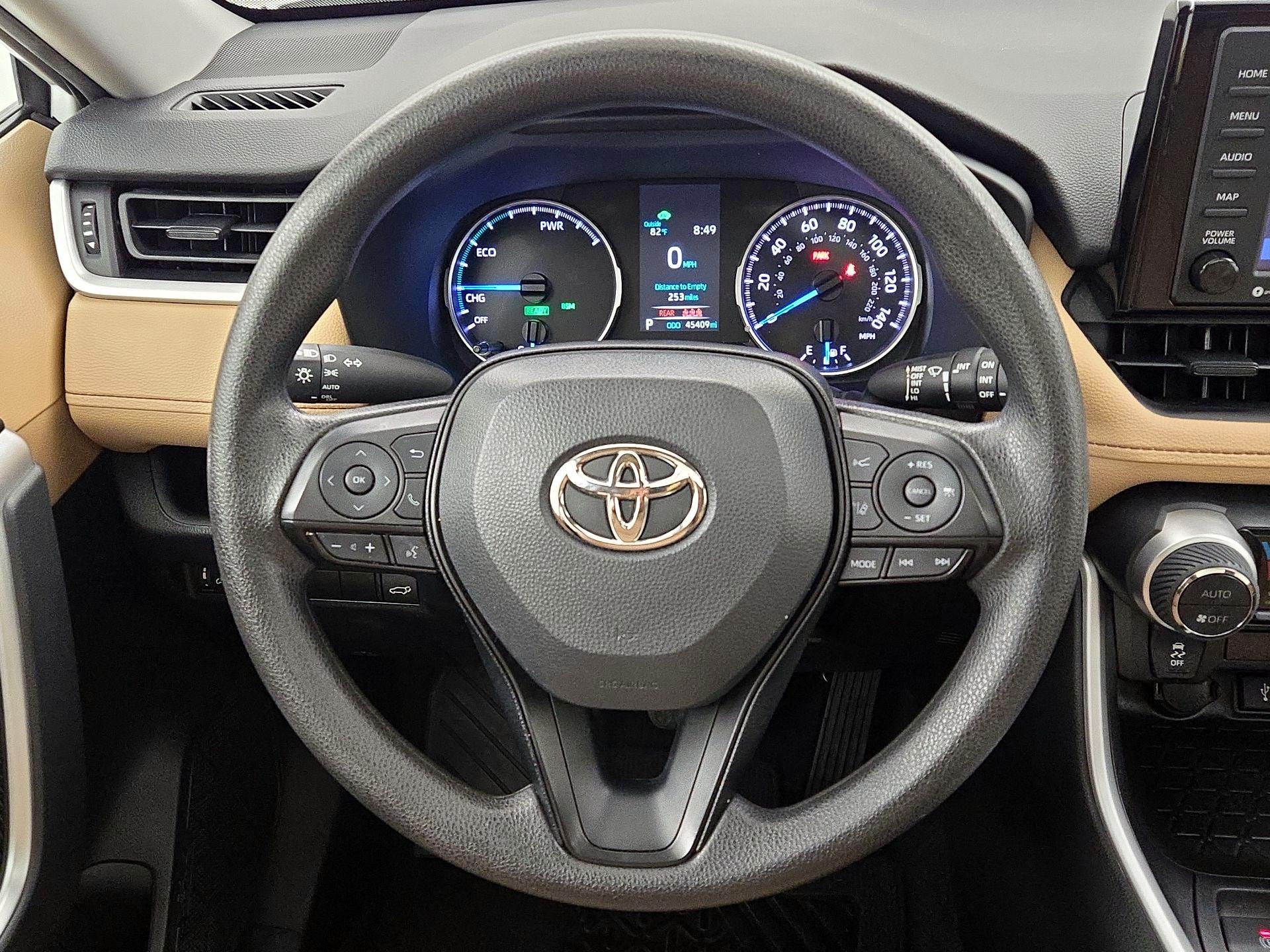 Thumbnail: 2022 Toyota RAV4 - 10