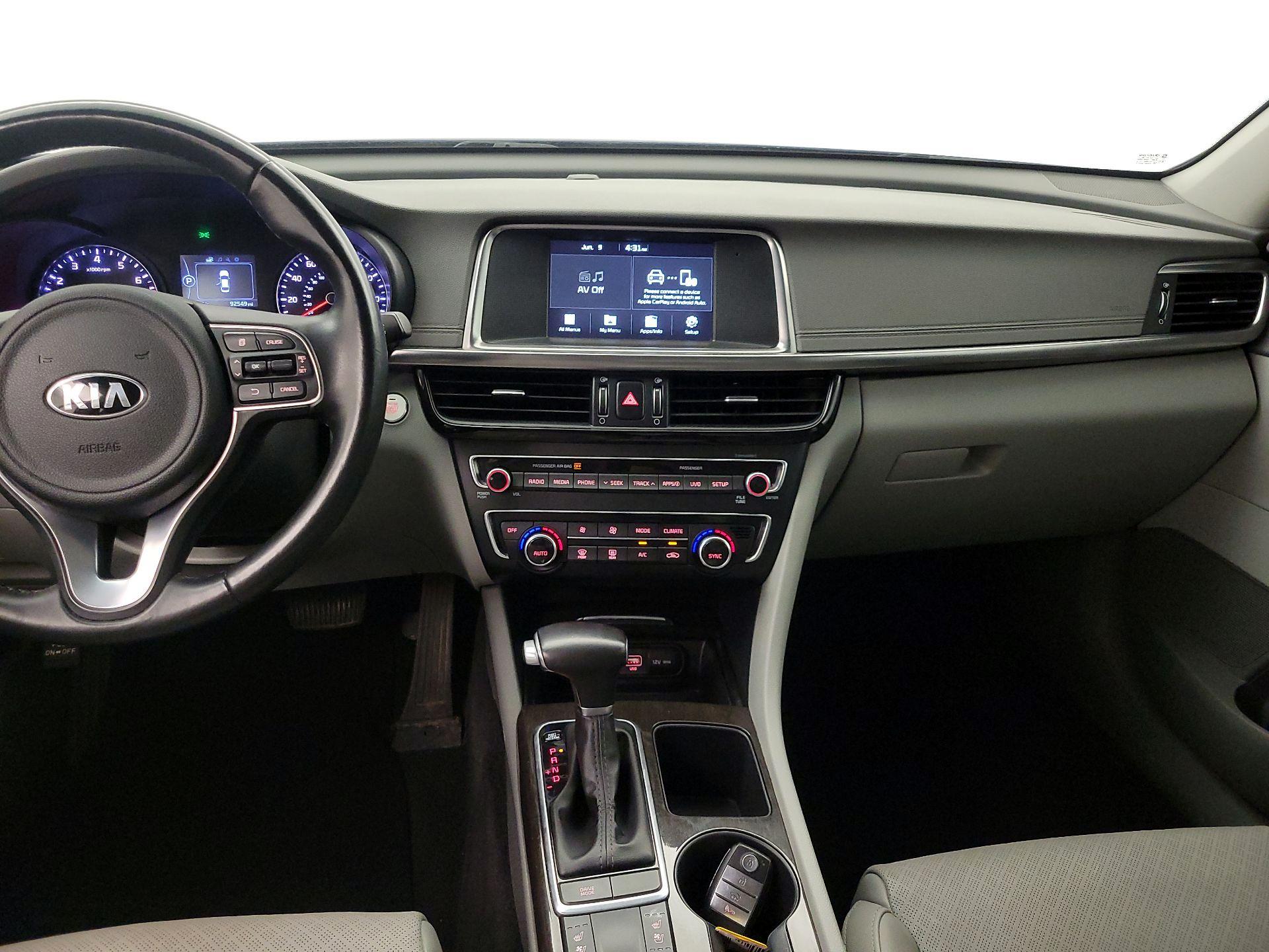Thumbnail: 2018 Kia Optima - 9