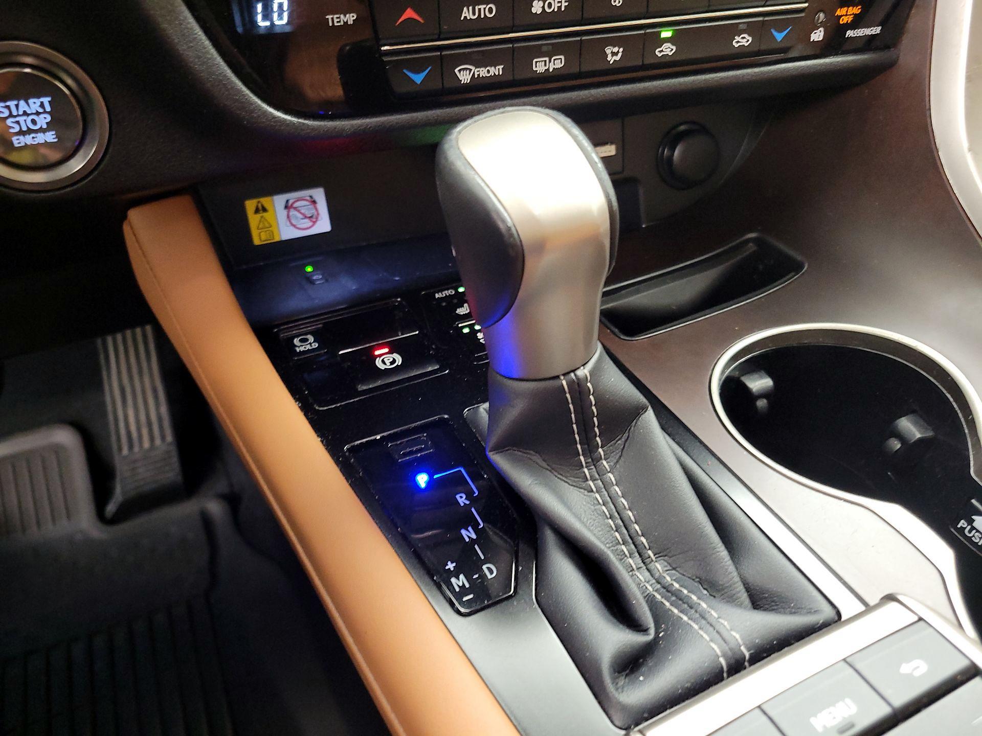 Thumbnail: 2022 Lexus RX - 17