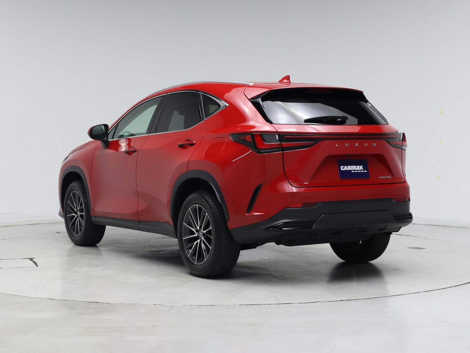 2023 Lexus NX 250 - Photo 3
