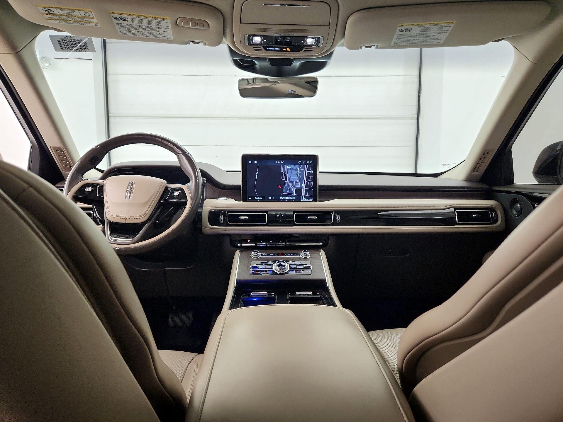 Thumbnail: 2021 Lincoln Aviator - 9