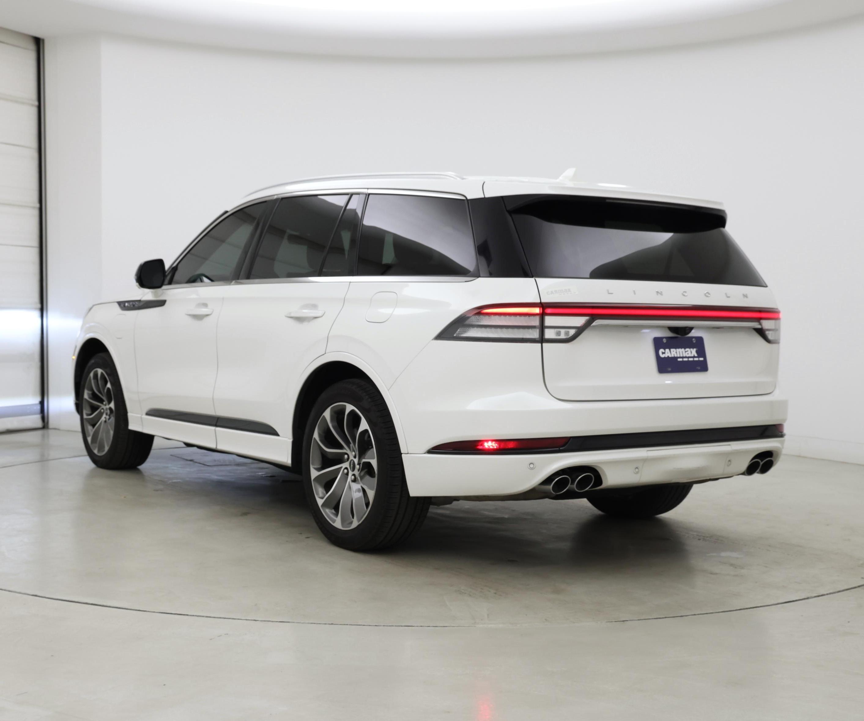 Thumbnail: 2021 Lincoln Aviator - 2
