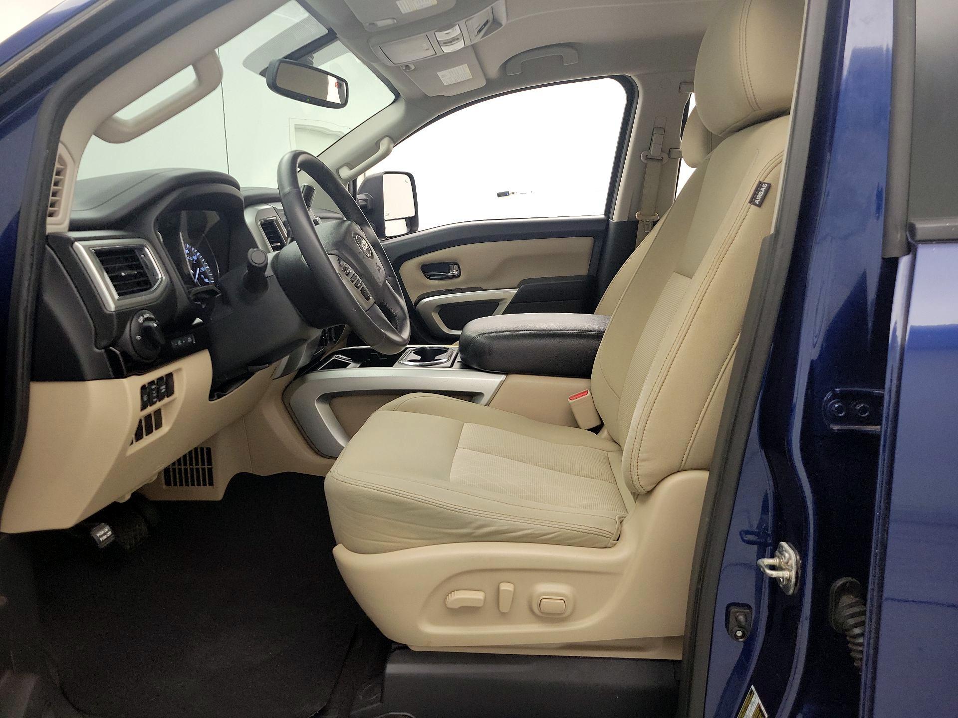 Thumbnail: 2017 Nissan Titan - 11