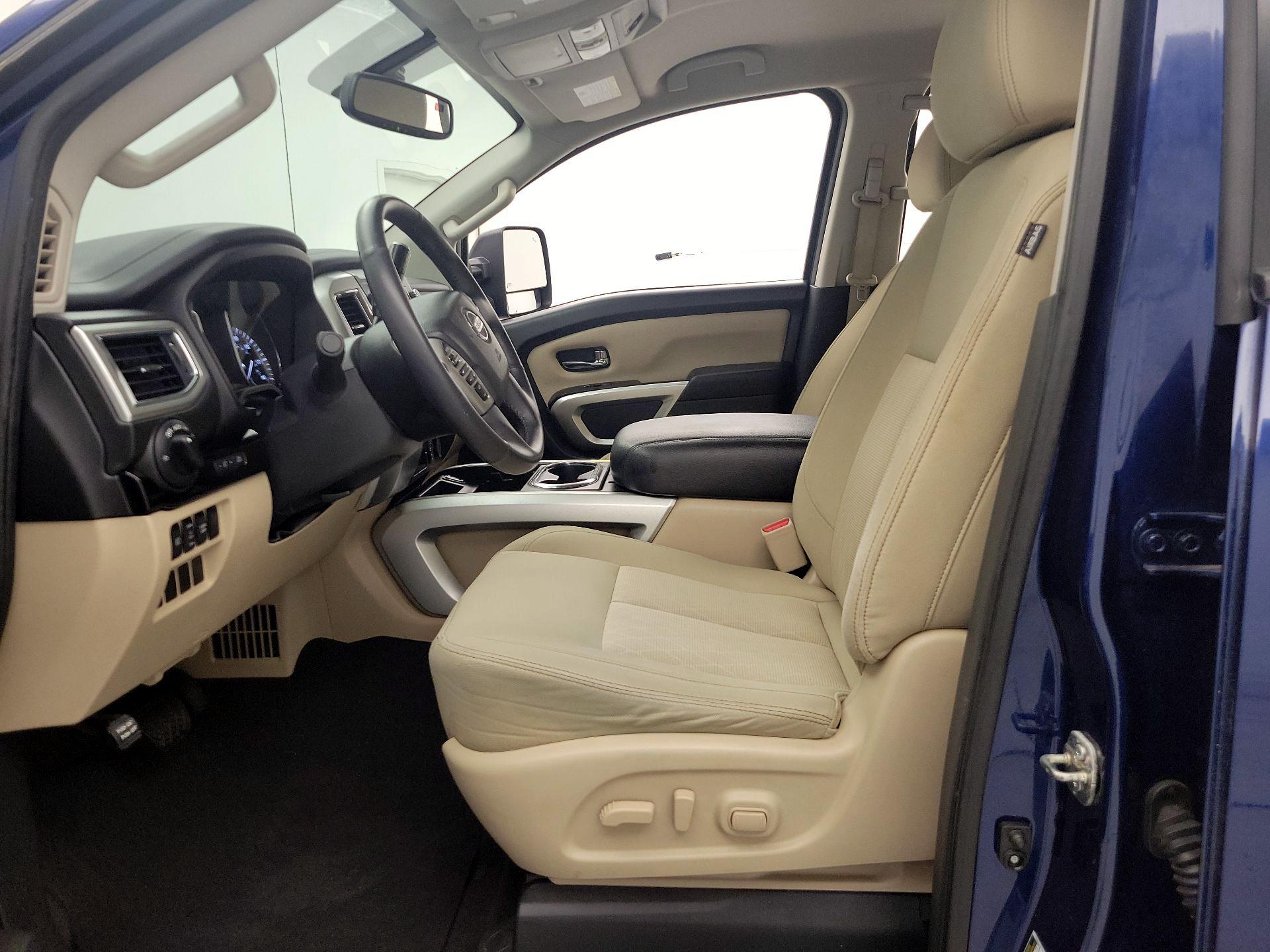 Thumbnail: 2017 Nissan Titan - 20