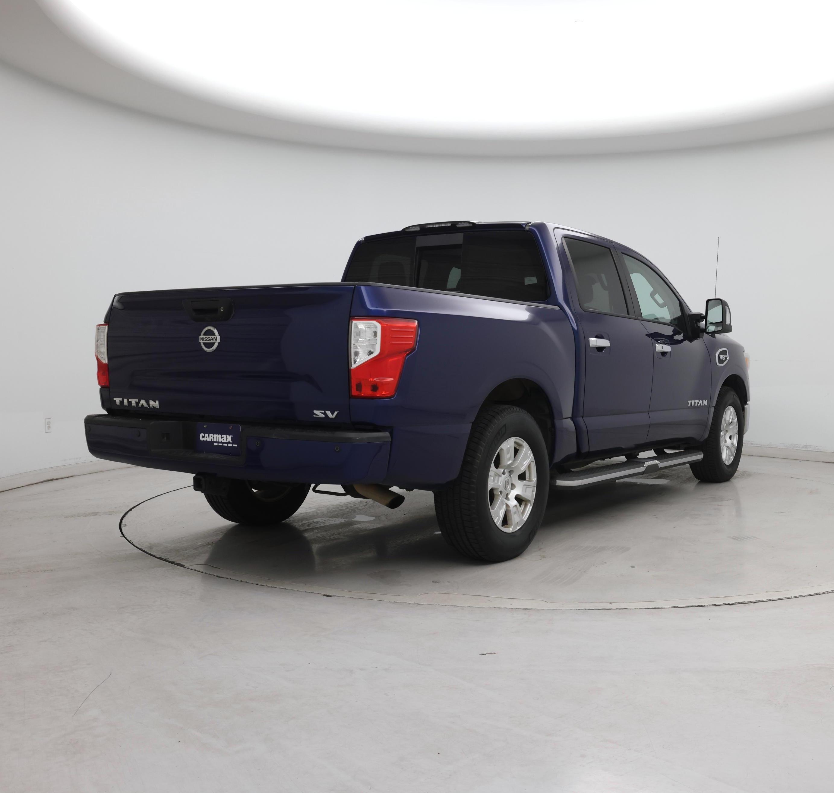 Thumbnail: 2017 Nissan Titan - 8