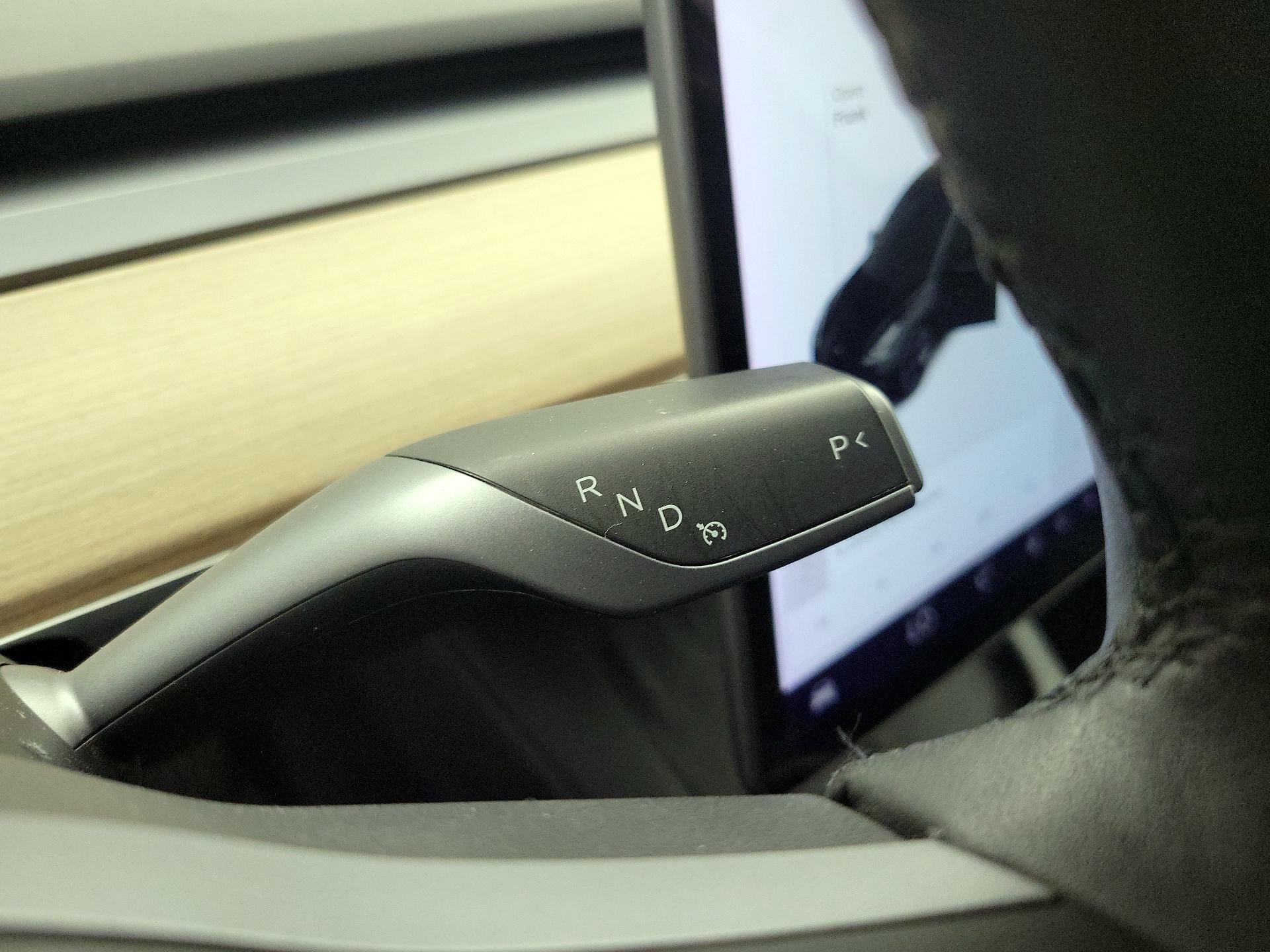Thumbnail: 2021 Tesla Model 3 - 17