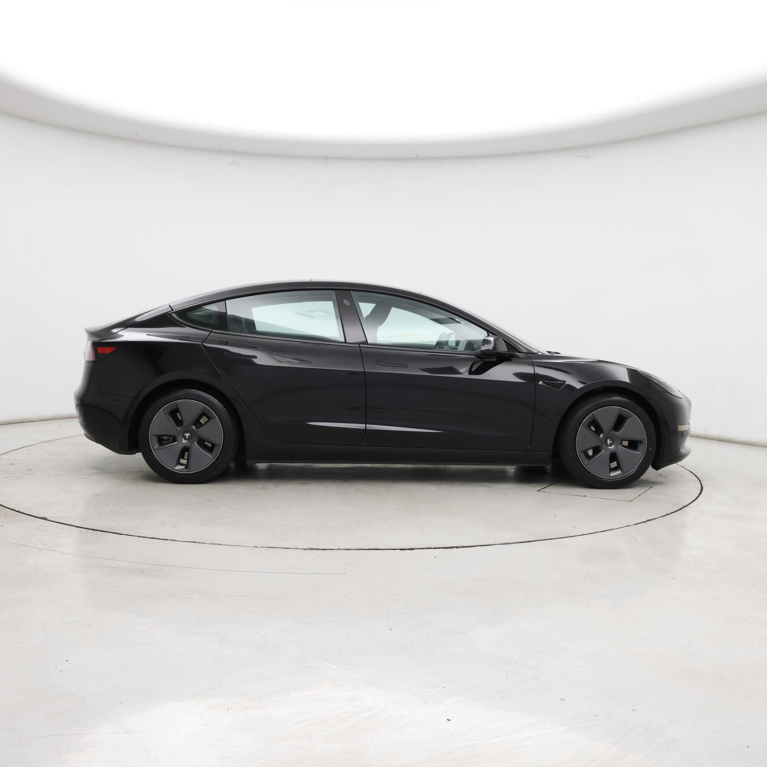 Thumbnail: 2021 Tesla Model 3 - 7