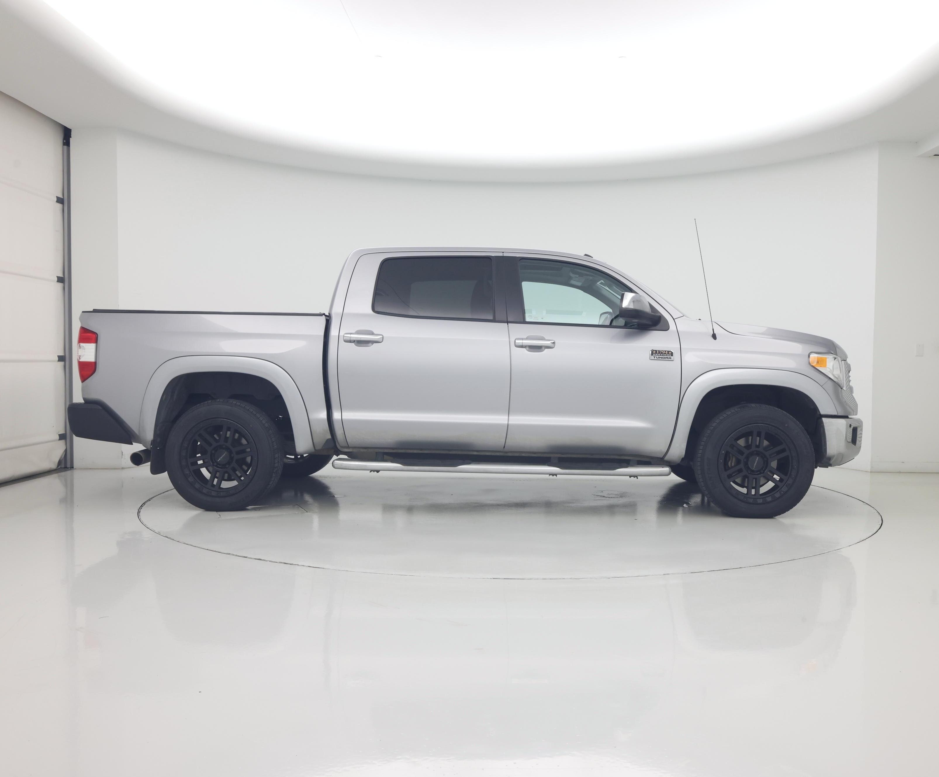 Thumbnail: 2016 Toyota Tundra - 7