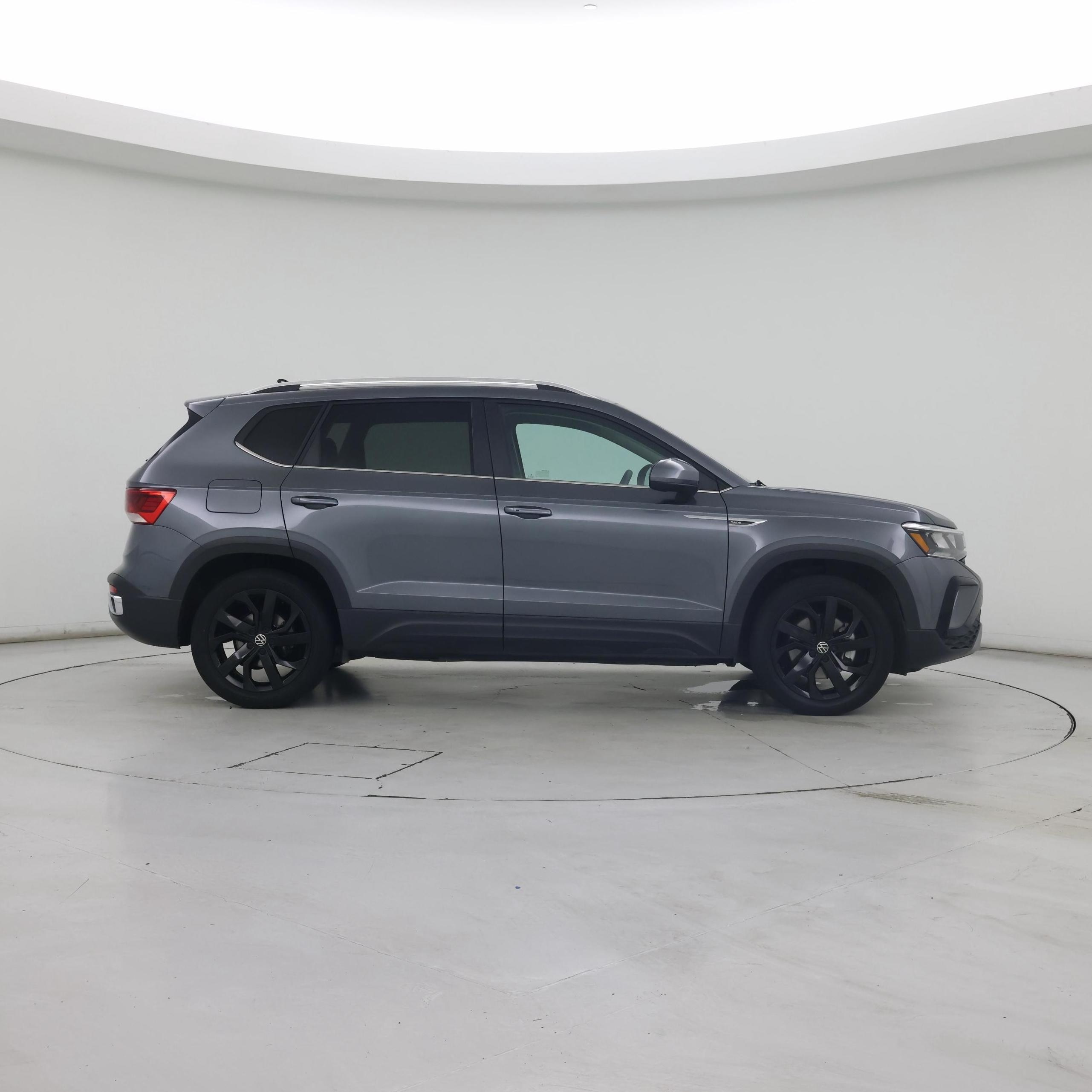 Thumbnail: 2023 Volkswagen Taos - 7