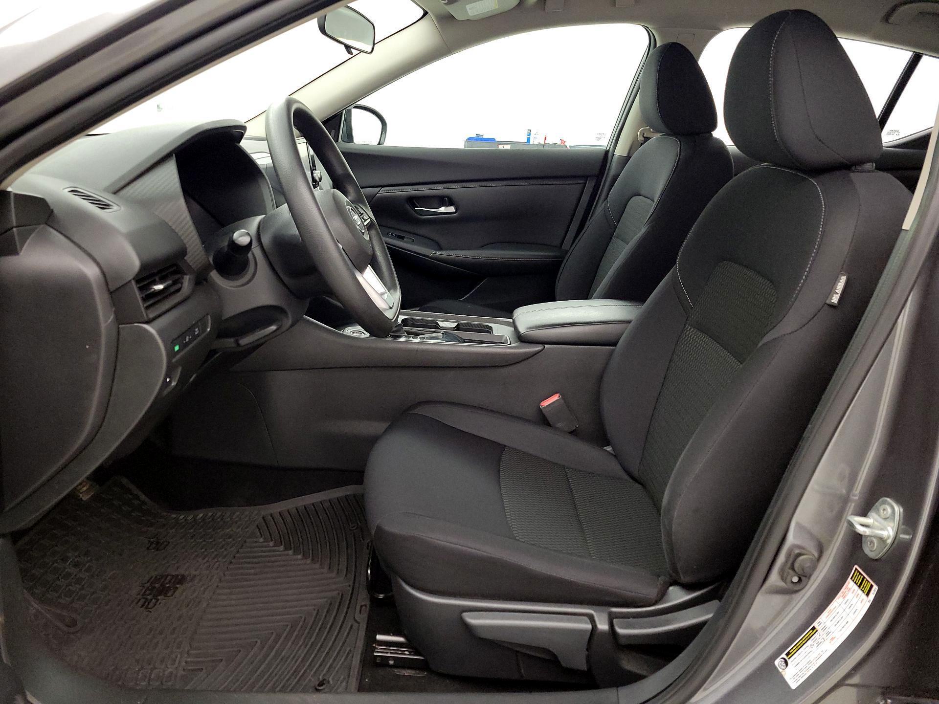 Thumbnail: 2021 Nissan Sentra - 11