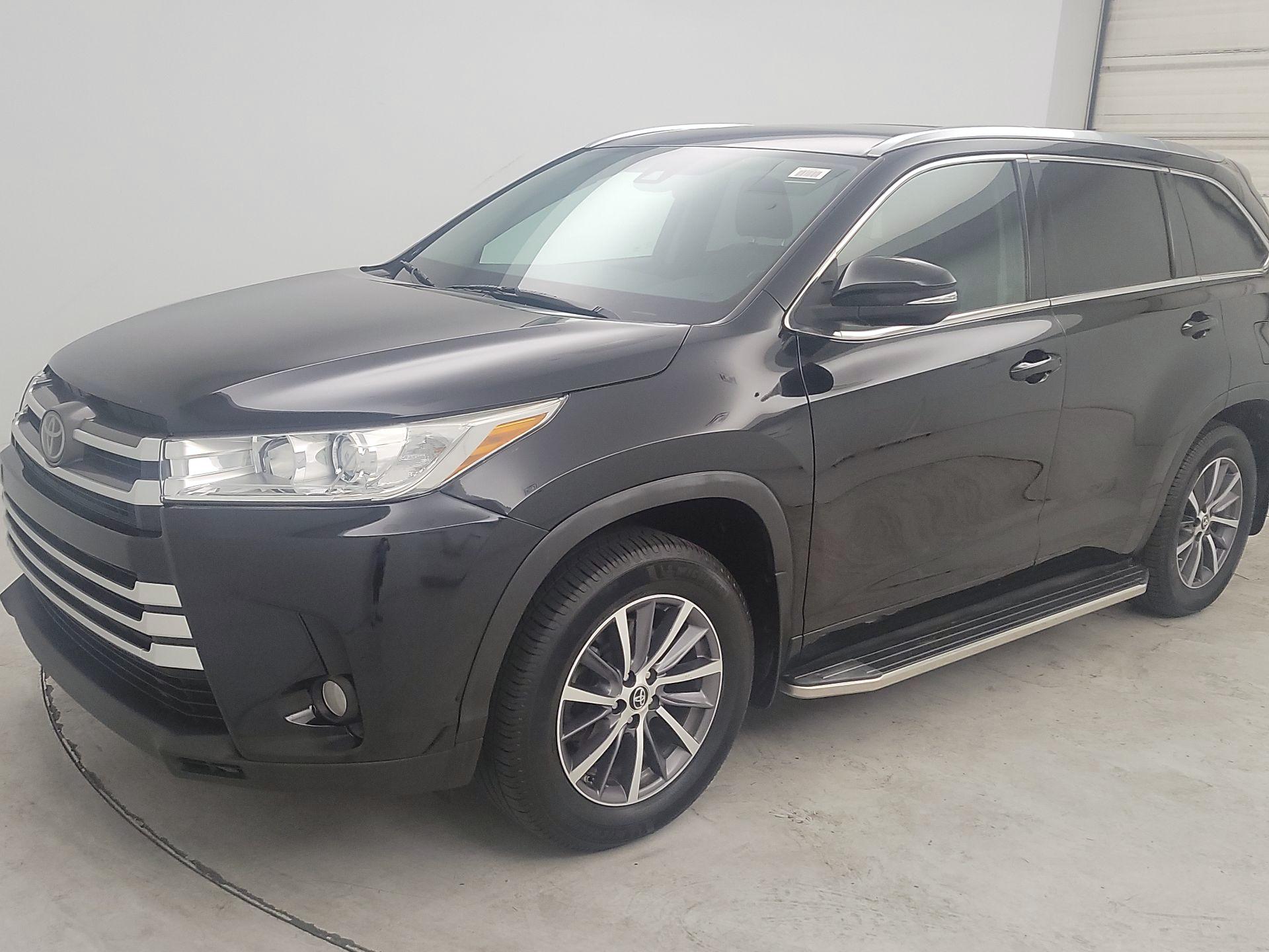 Thumbnail: 2018 Toyota Highlander - 3
