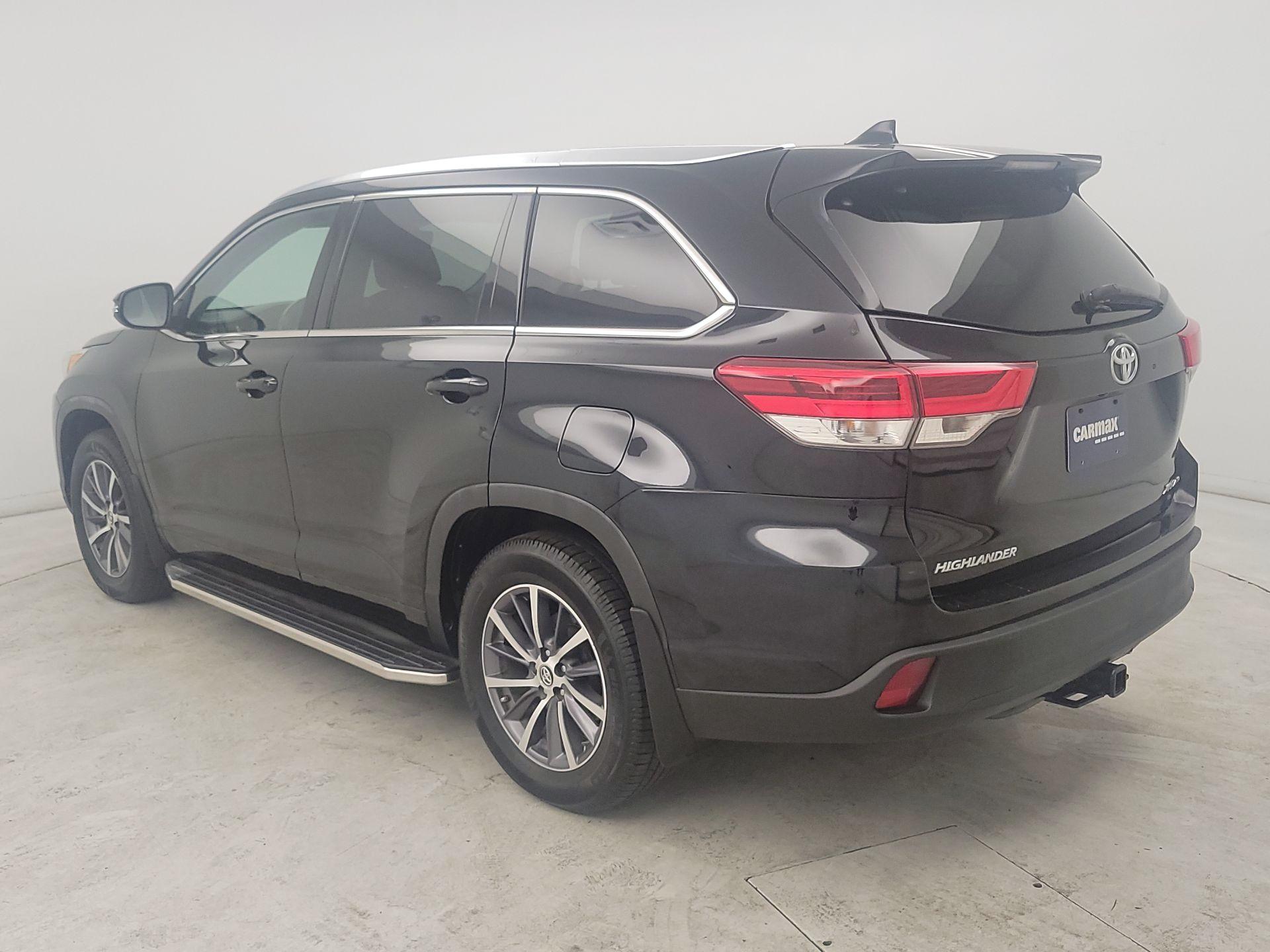 Thumbnail: 2018 Toyota Highlander - 7
