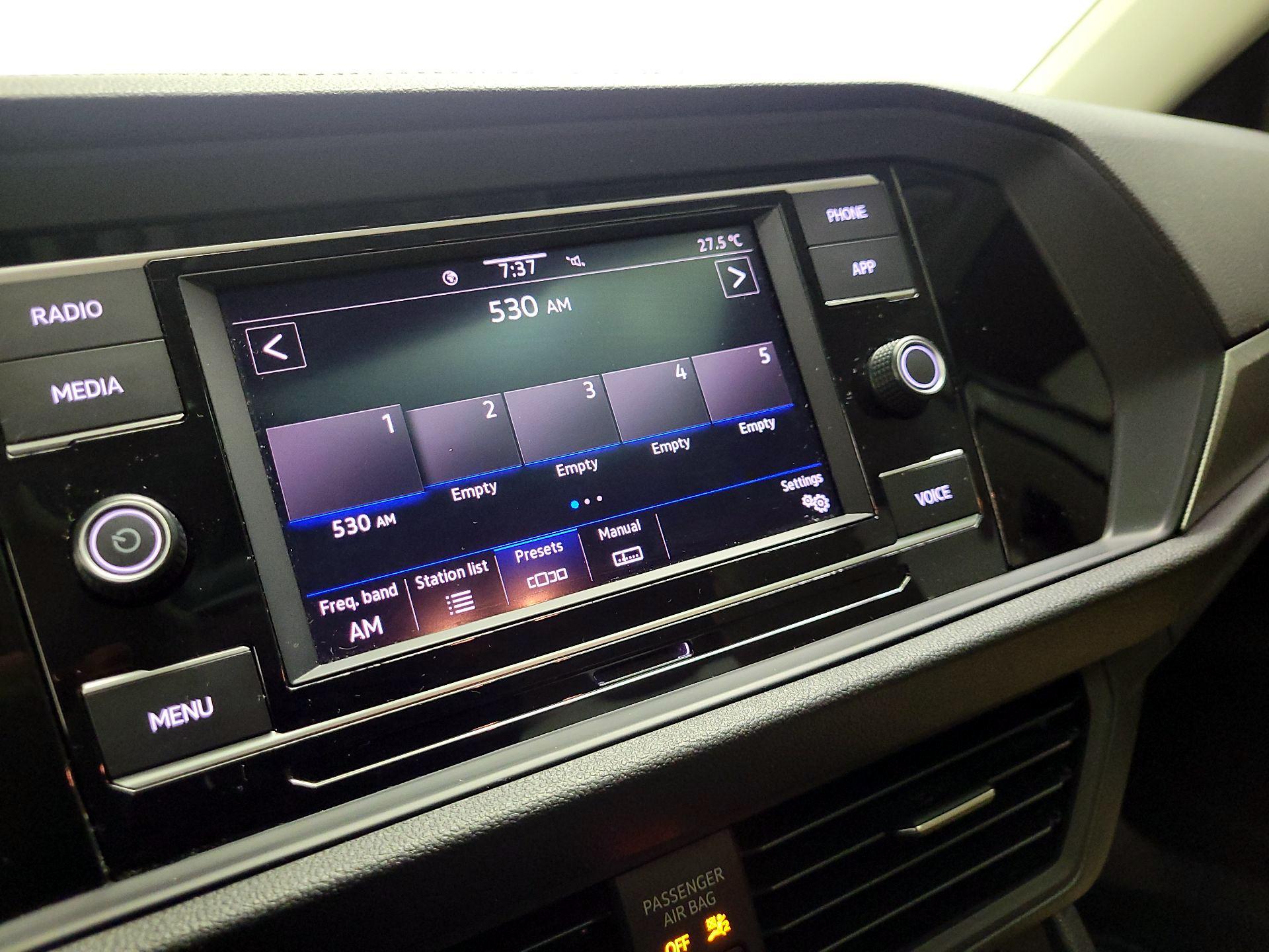 Thumbnail: 2020 Volkswagen Jetta - 15