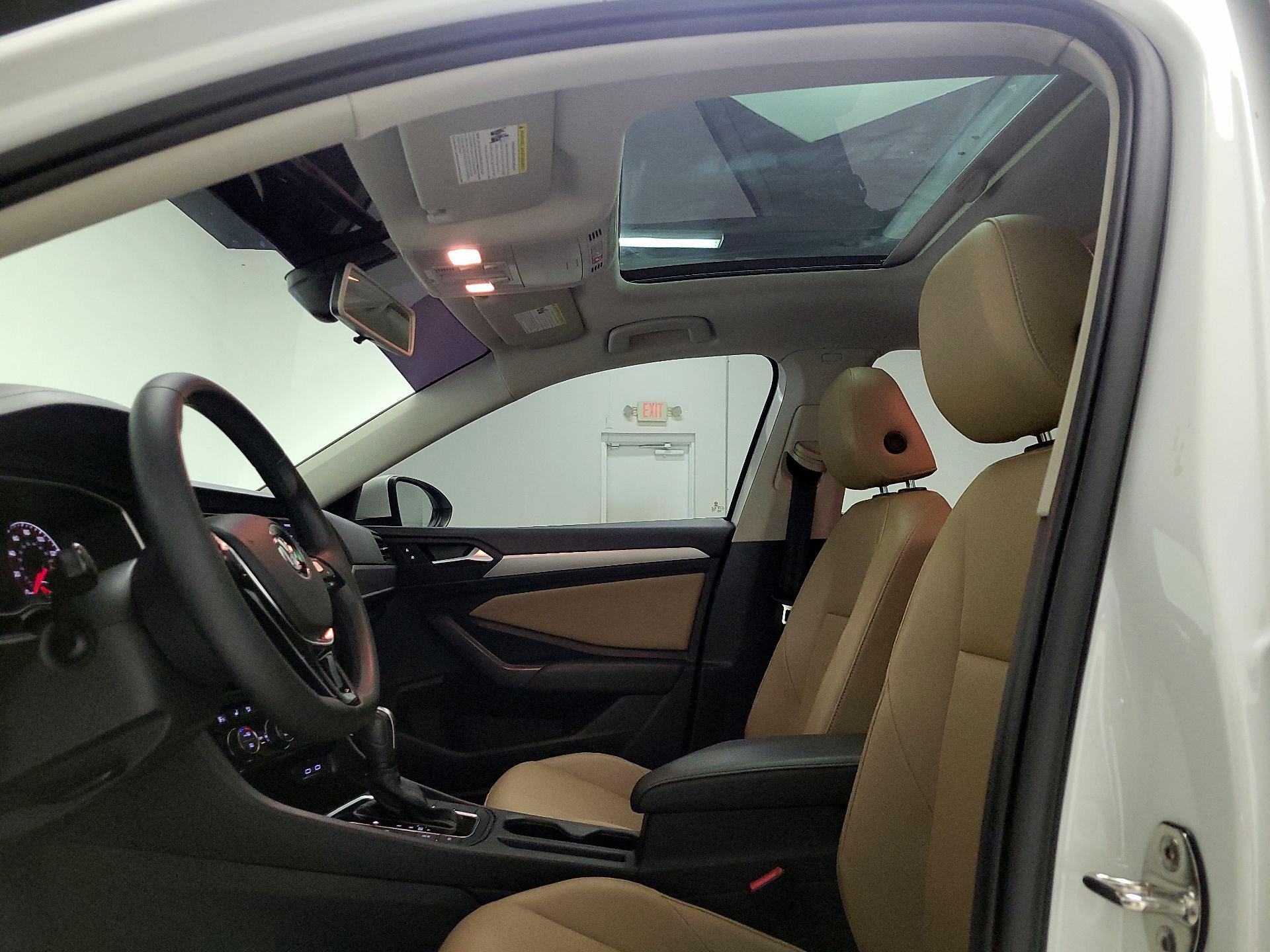 Thumbnail: 2020 Volkswagen Jetta - 19