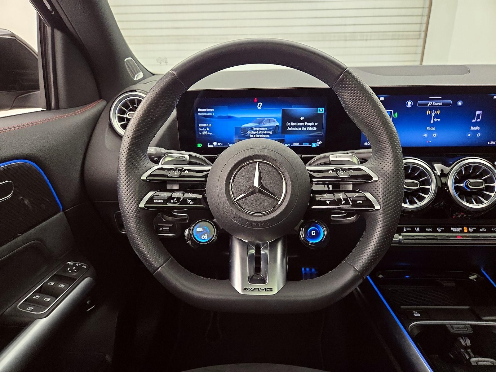 2025 Mercedes-Benz GLA GLA35 AMG - Photo 11